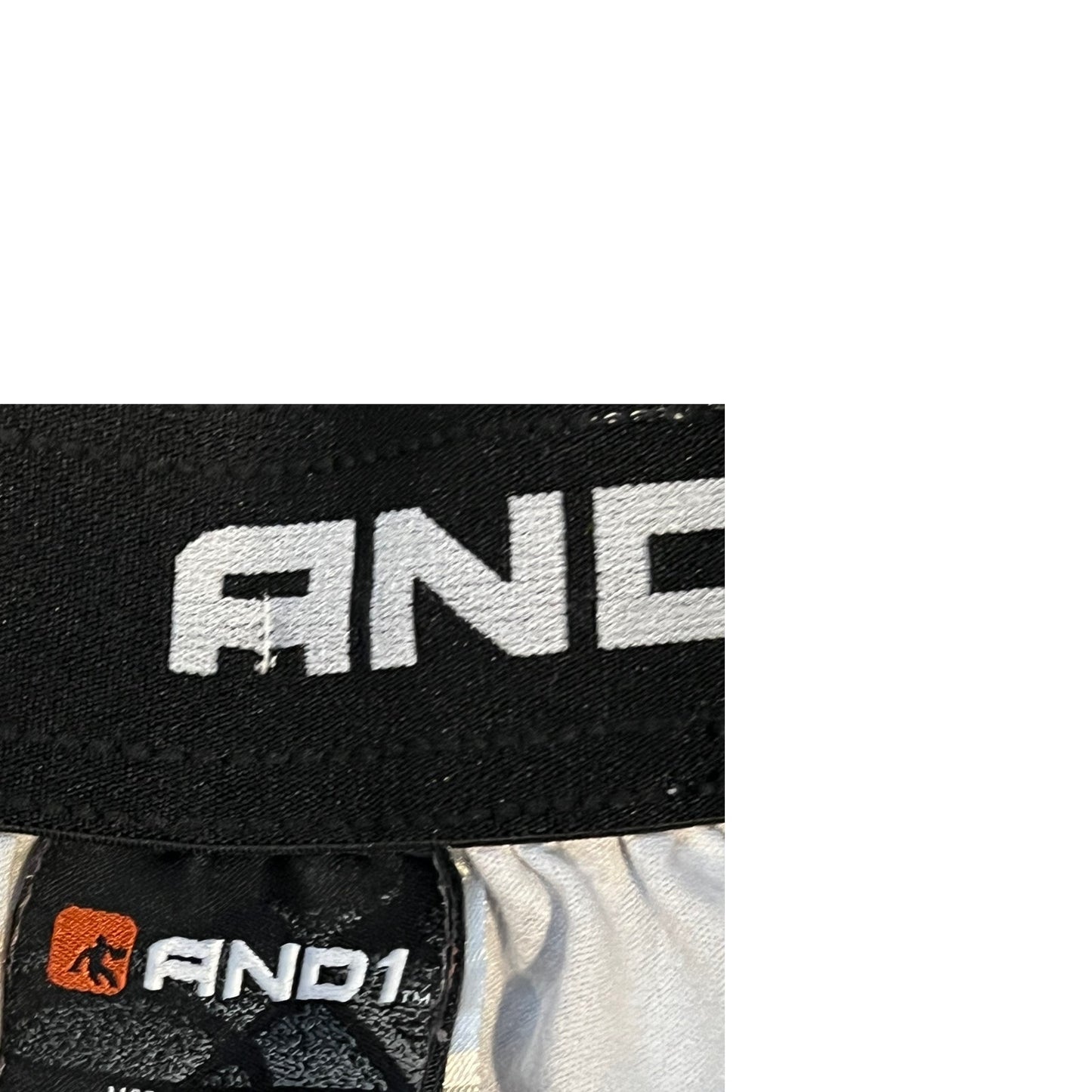 Short de basket AND1 blanc et noir homme taille S