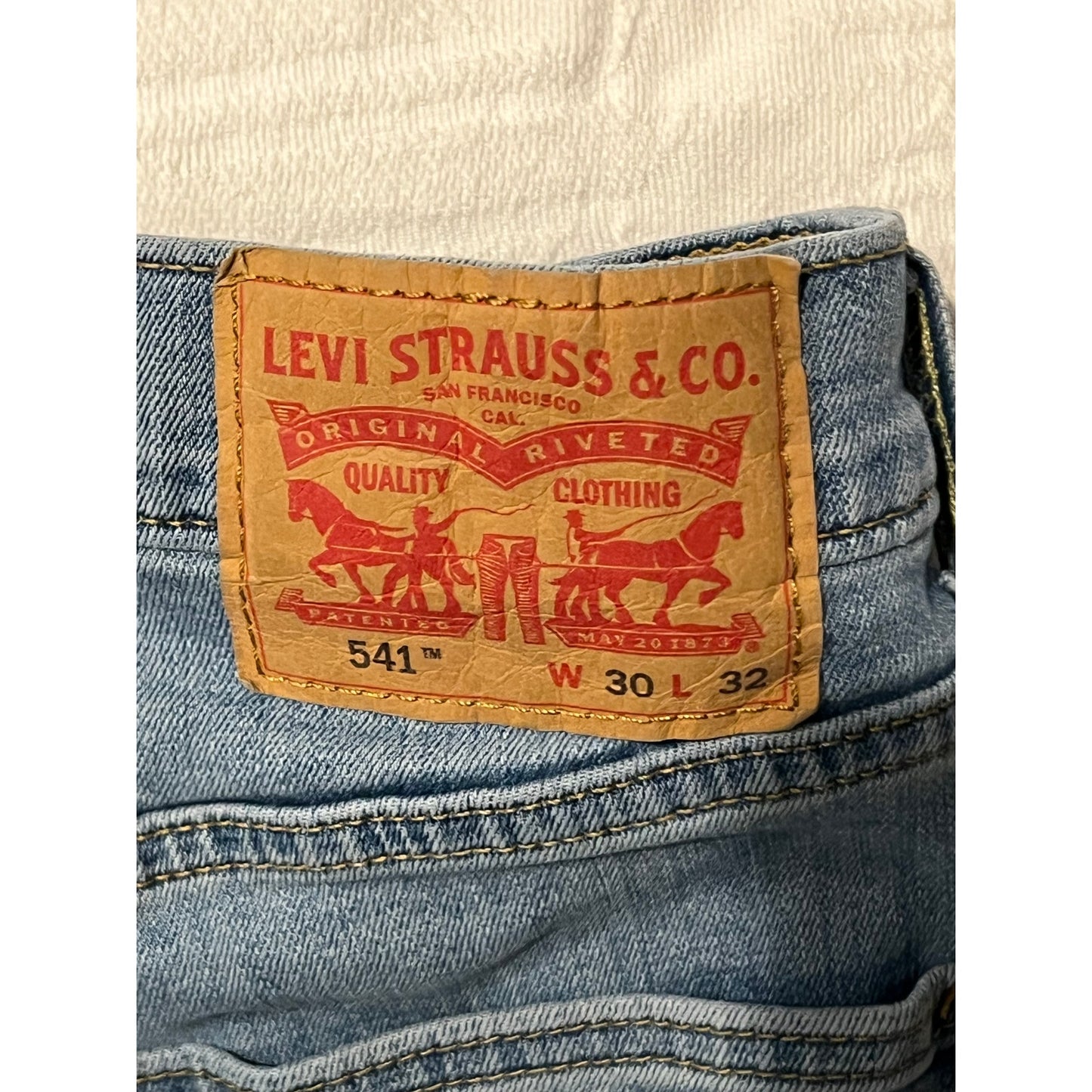 Levi's 541 Athletic Fit Tapered Jeans Mens 30x32