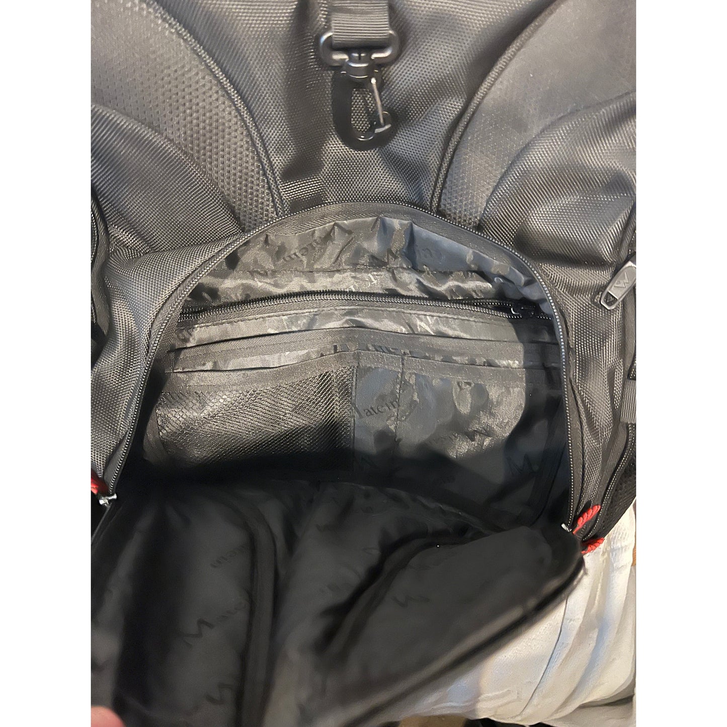 Matein Travelers Black Padded Backpack