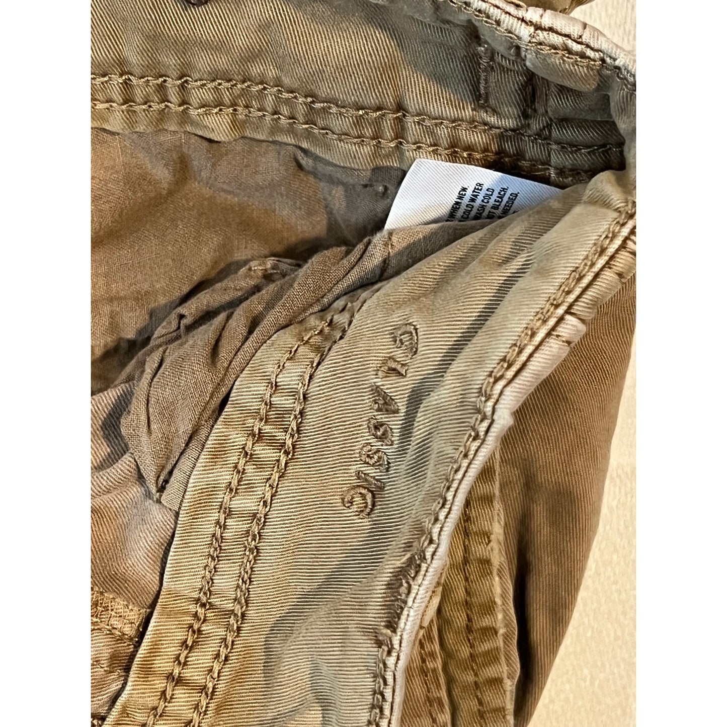 American Eagle Classic Cargo Shorts Mens Sz 28 Waist