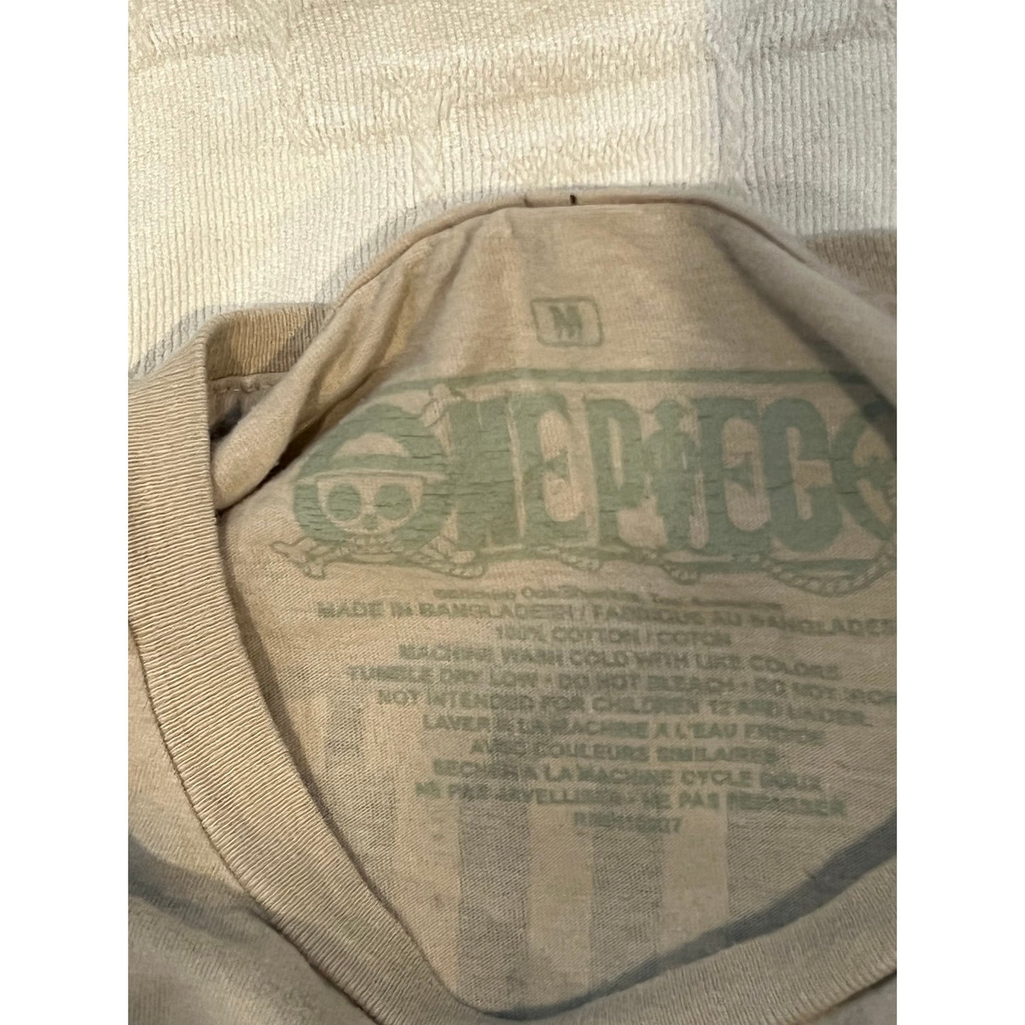 One Piece Anime Cream T-Shirt Mens Medium