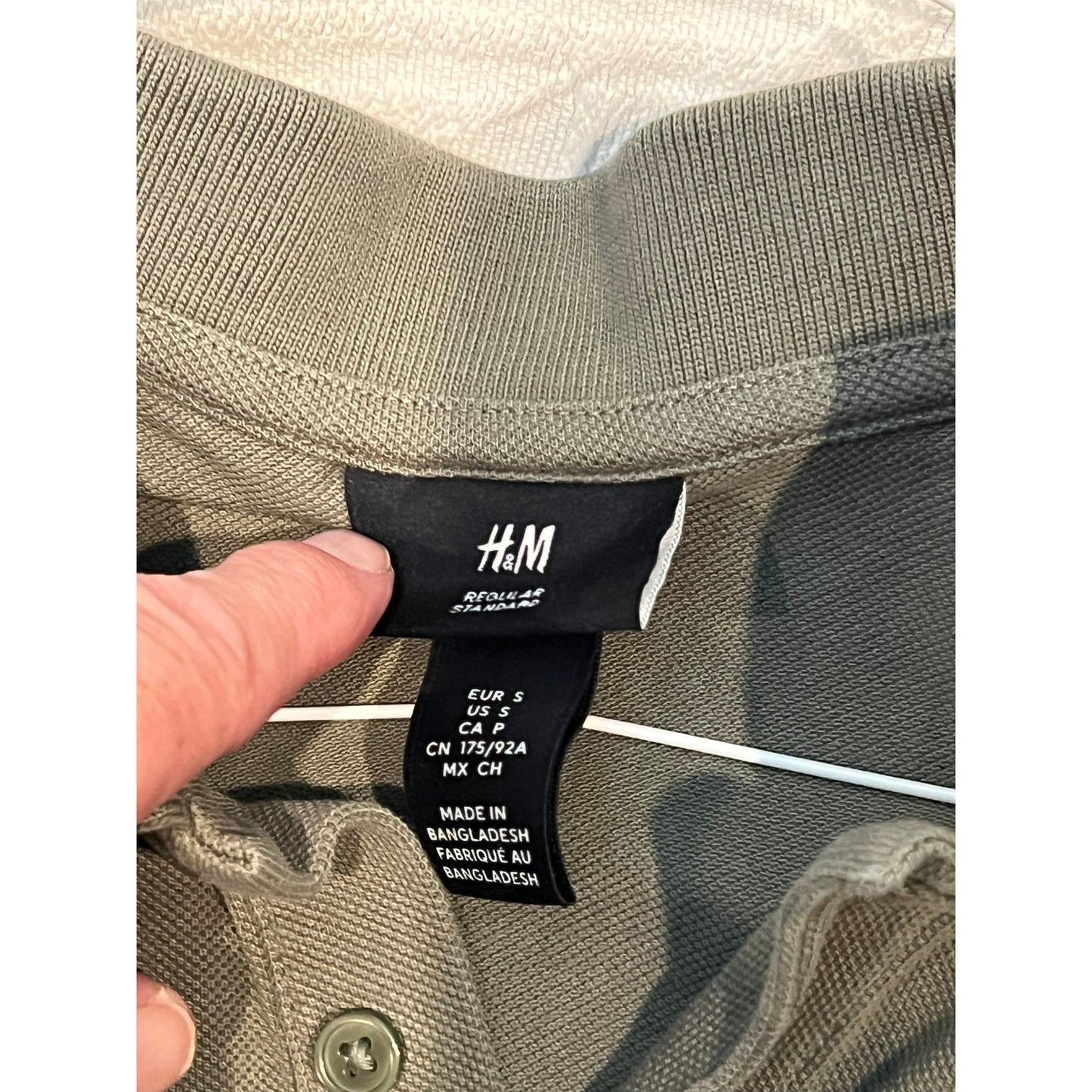 H&M Olive Green Golf/ Polo Shirt, Men's Small