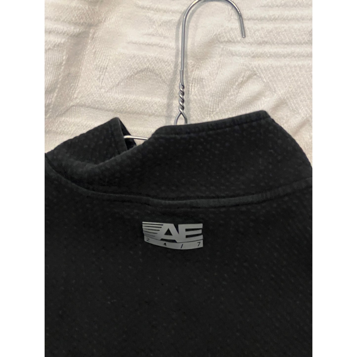 American Eagle Black Qtr Zip Sweater Mens Medium