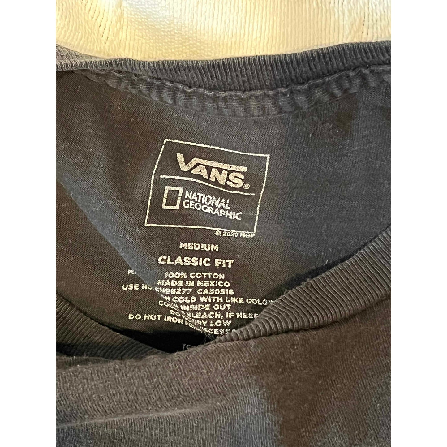VANS + National Geographic Collab Black T-Shirt Mens M