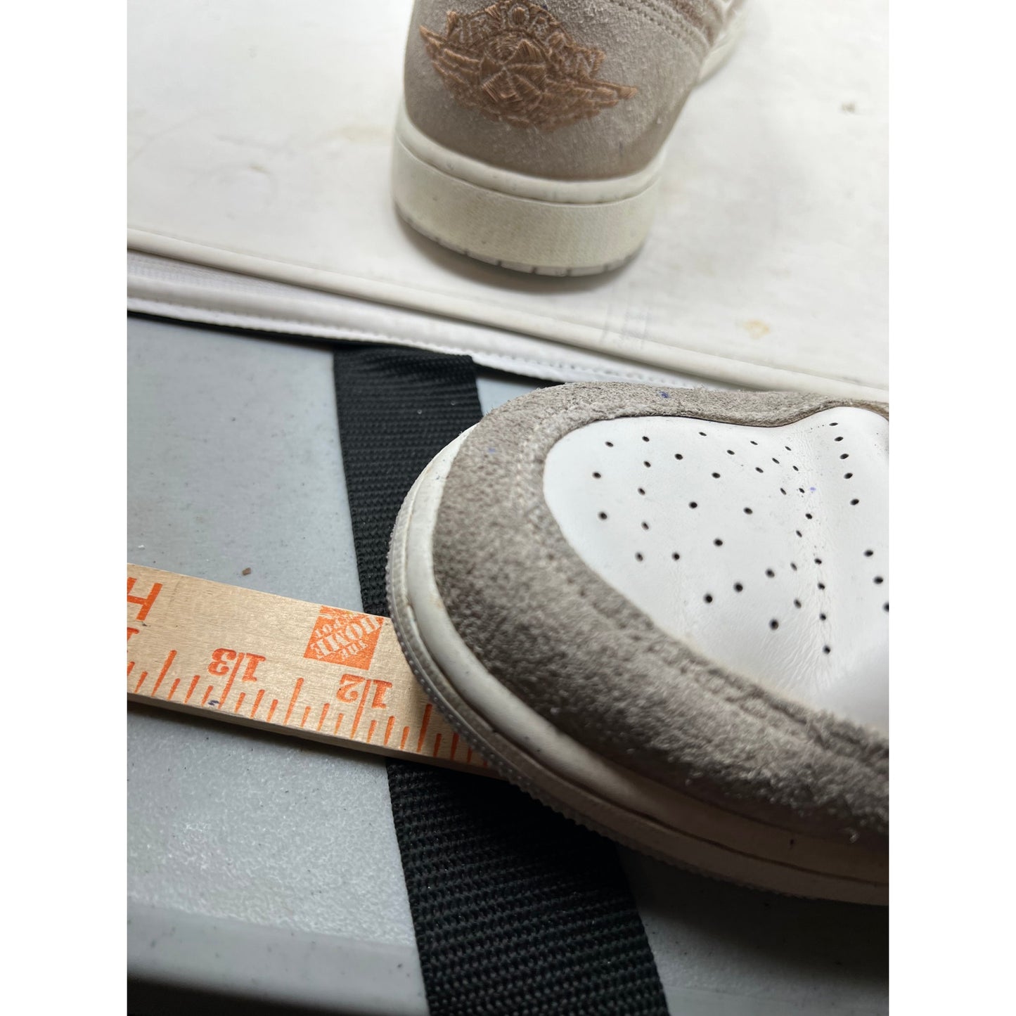 Nike Jordan 1 Low Gris Crème Blanc Homme 11
