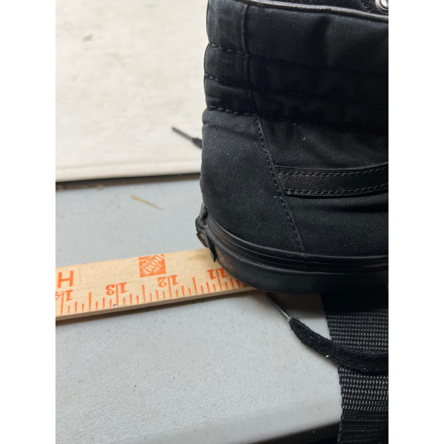 VANS High Tops Black on Black Canvas Sneakers Mens 10-10.5