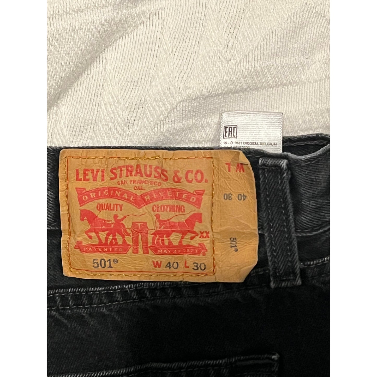 Levi Strauss 501 Classic Fit Button Fly Black Jeans 40x30