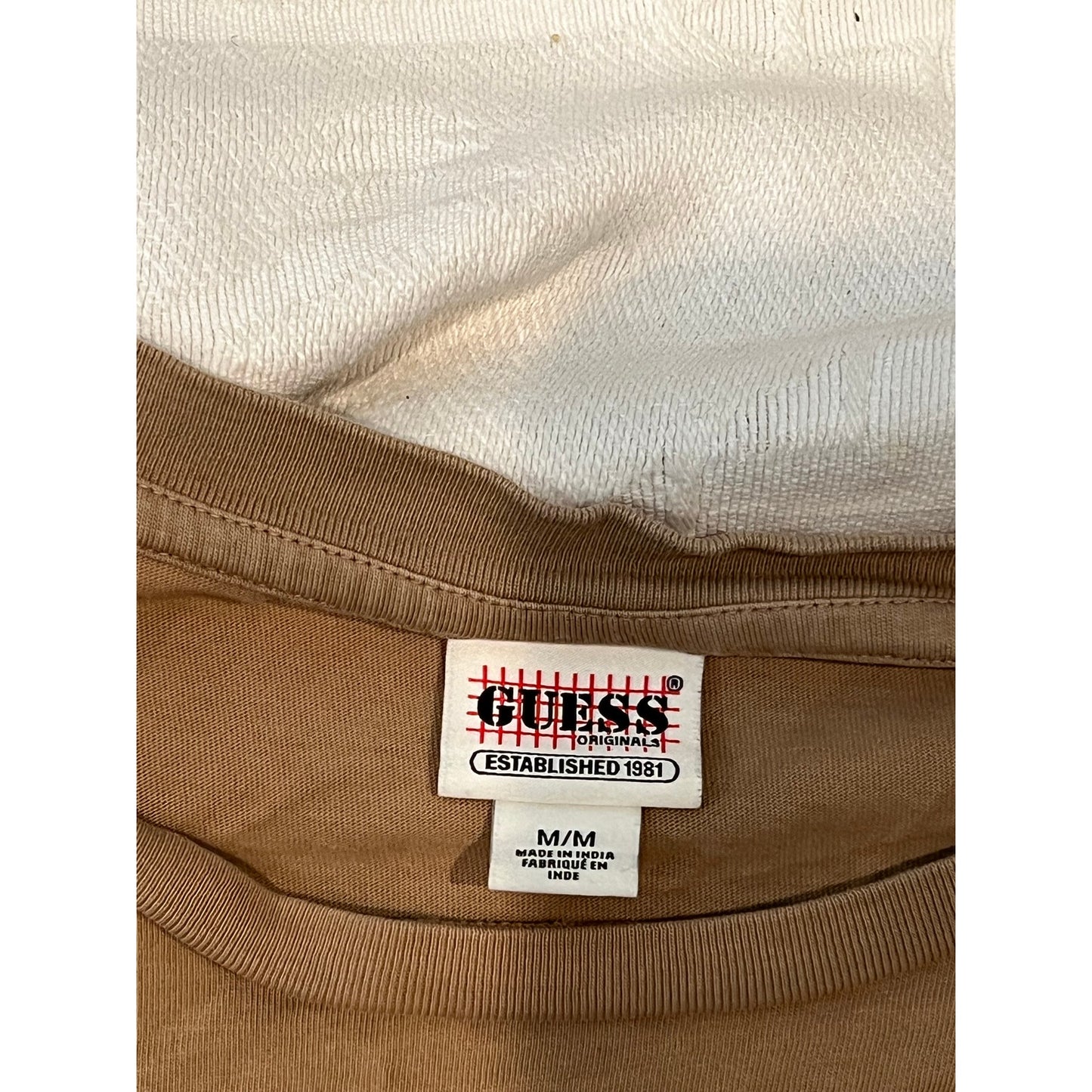 Guess Classic Style Beige T-Shirt Mens Medium