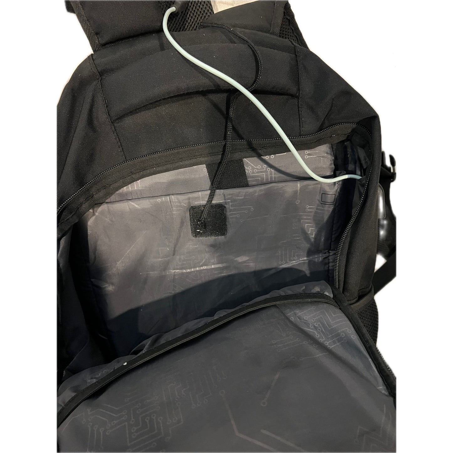 Swissdigital Design Laptop Backpack USB Charging Port 31 L