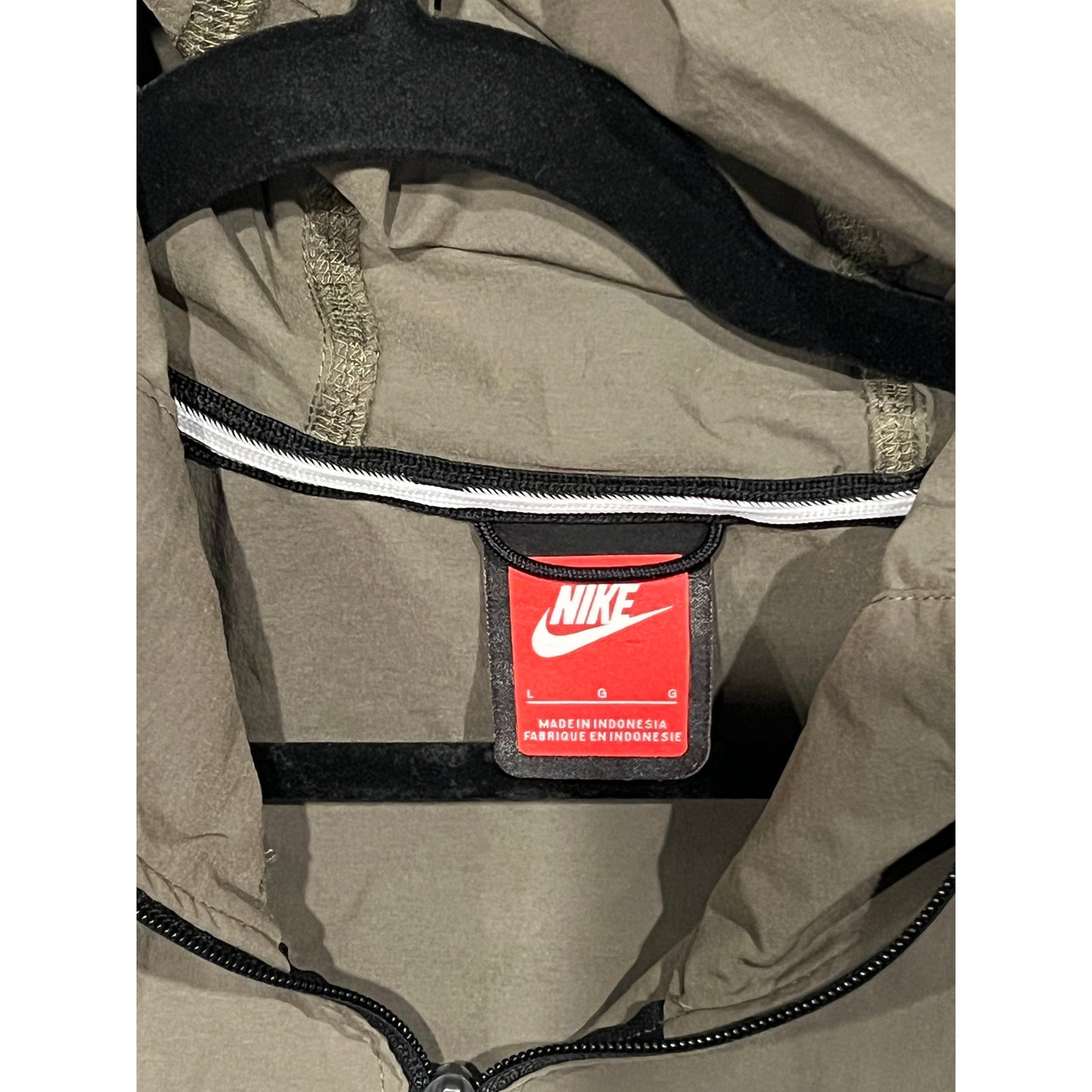 Nike Khaki Green Zip Up Hoodie Windbreaker Mens L