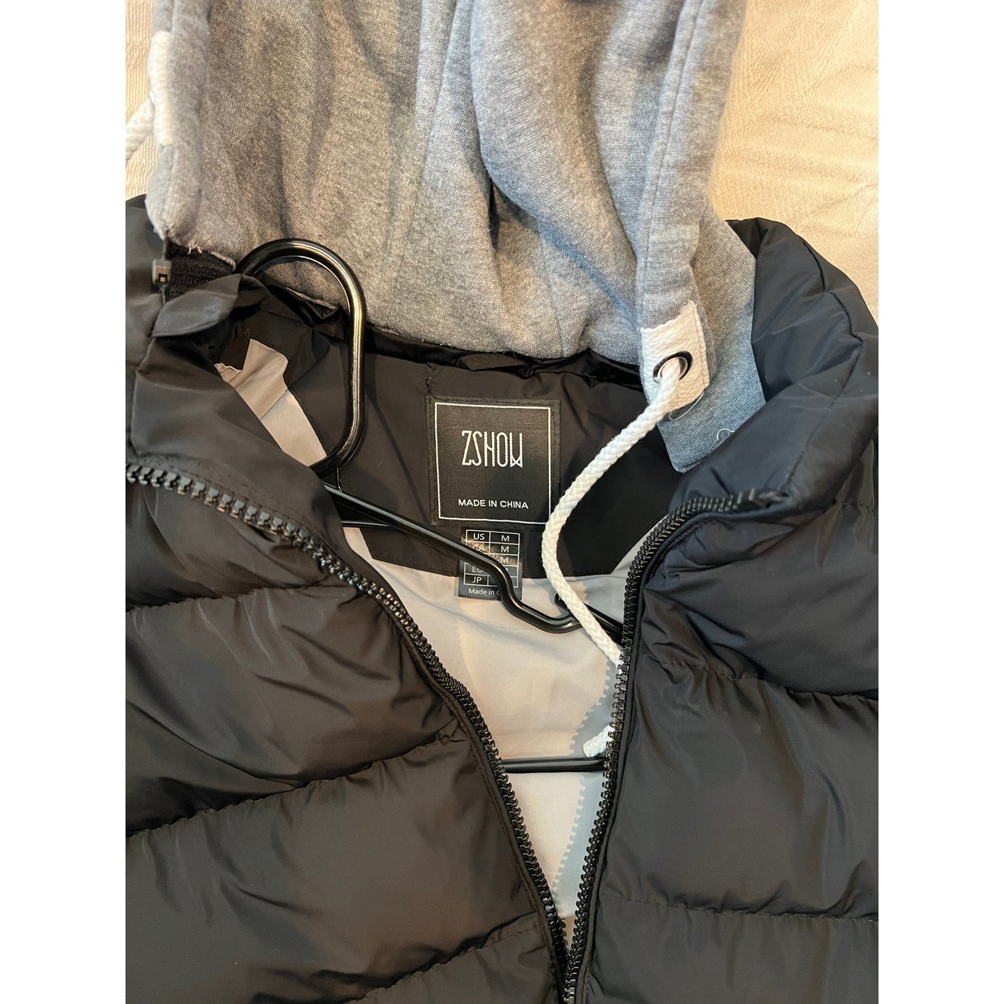 ZSHOW Hooded Puffer Vest Mens Medium Black and Gray