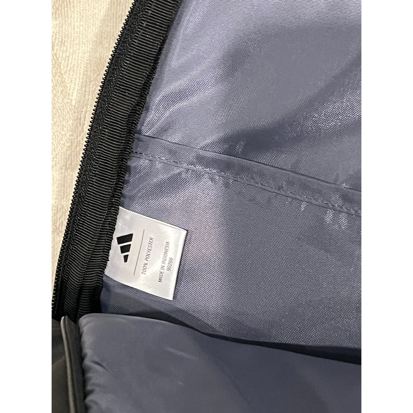 Adidas Defender Backpack w Padded Sleeve