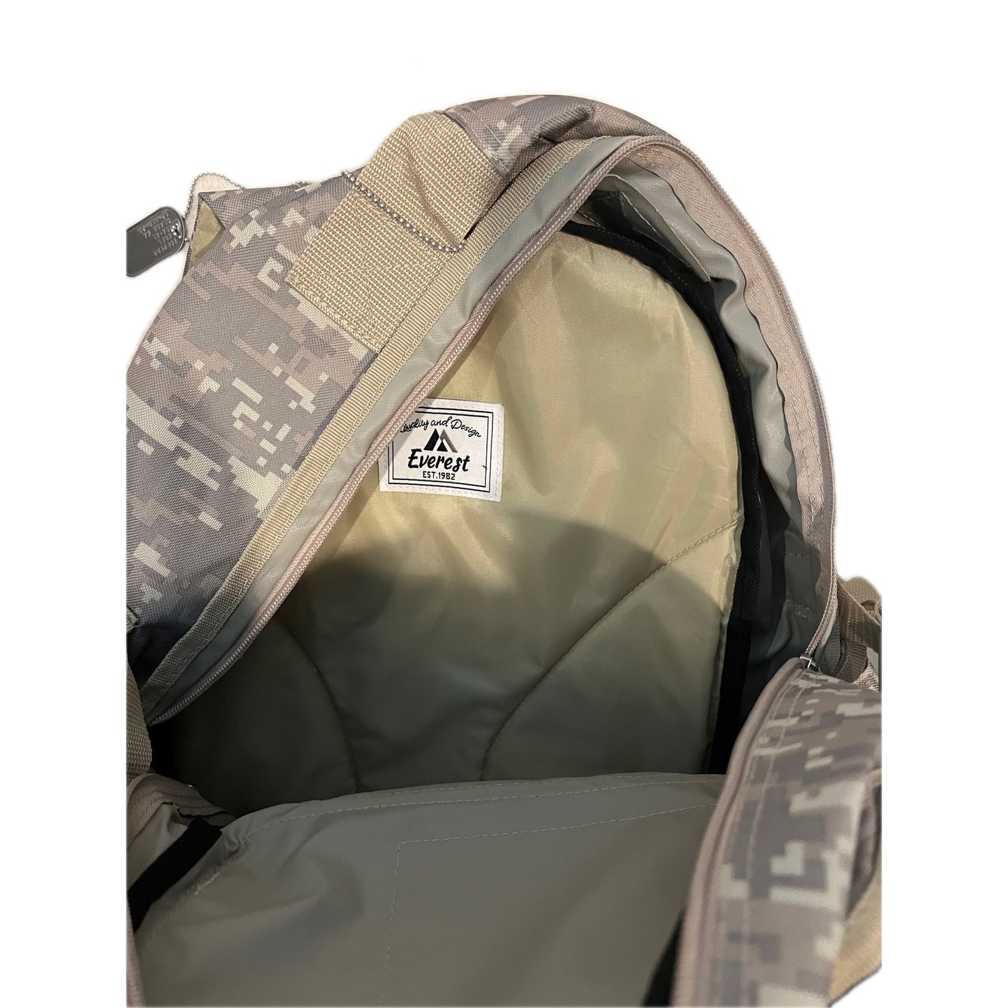 Everest Sand Camo 24L Backpack