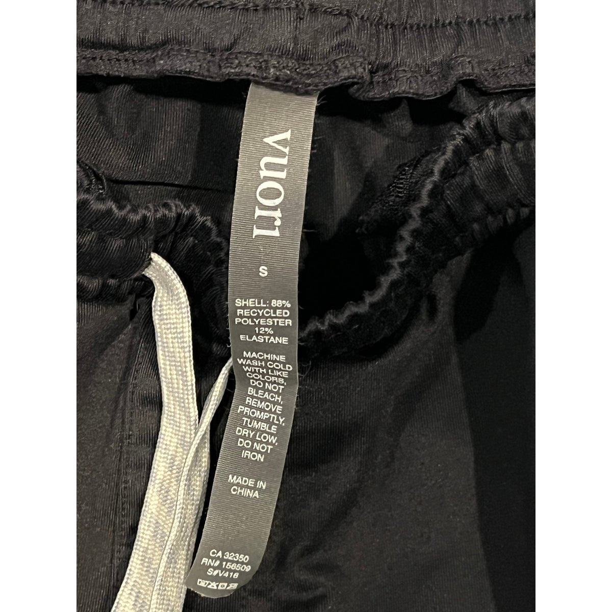 Vuori Sunday Performance Sweatpant Mens Small (28-30)