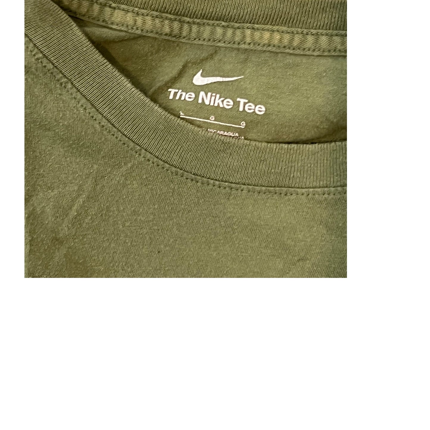 La camiseta Nike verde oliva para hombre, talla L