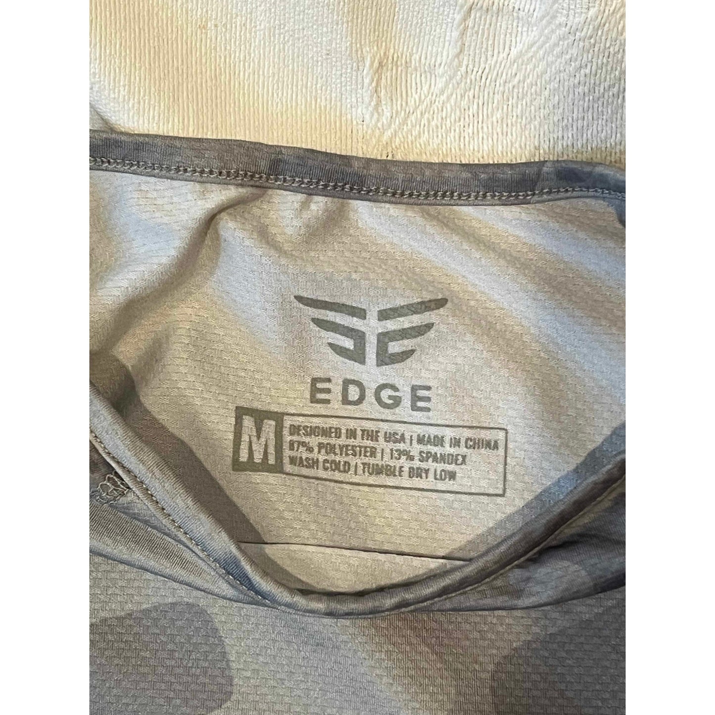 Edge Find Your Edge Sweat Wicking Gray Camo T-Shirt Mens M