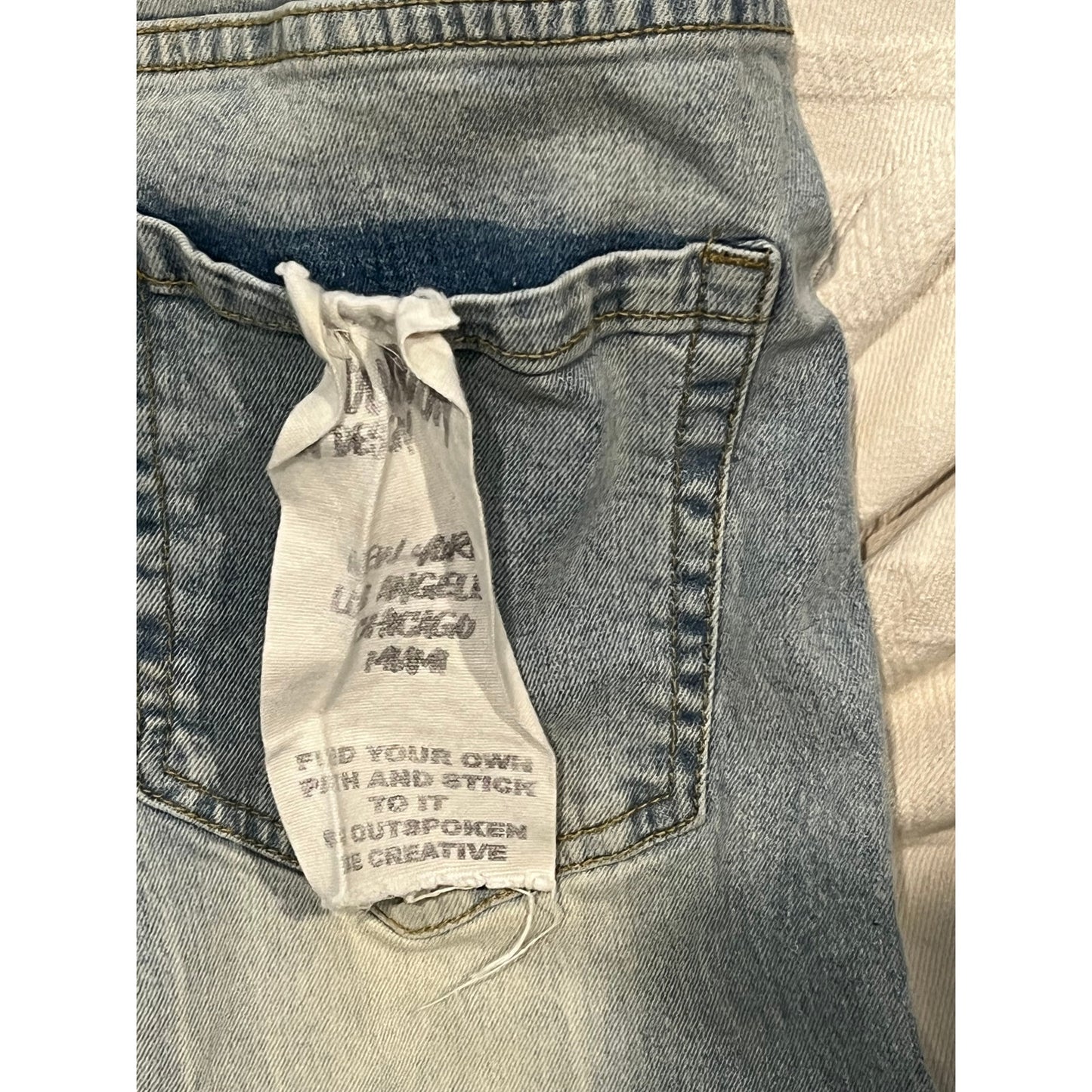 Evolution in Design Distressed Slim Blue Jeans Mens 29x32