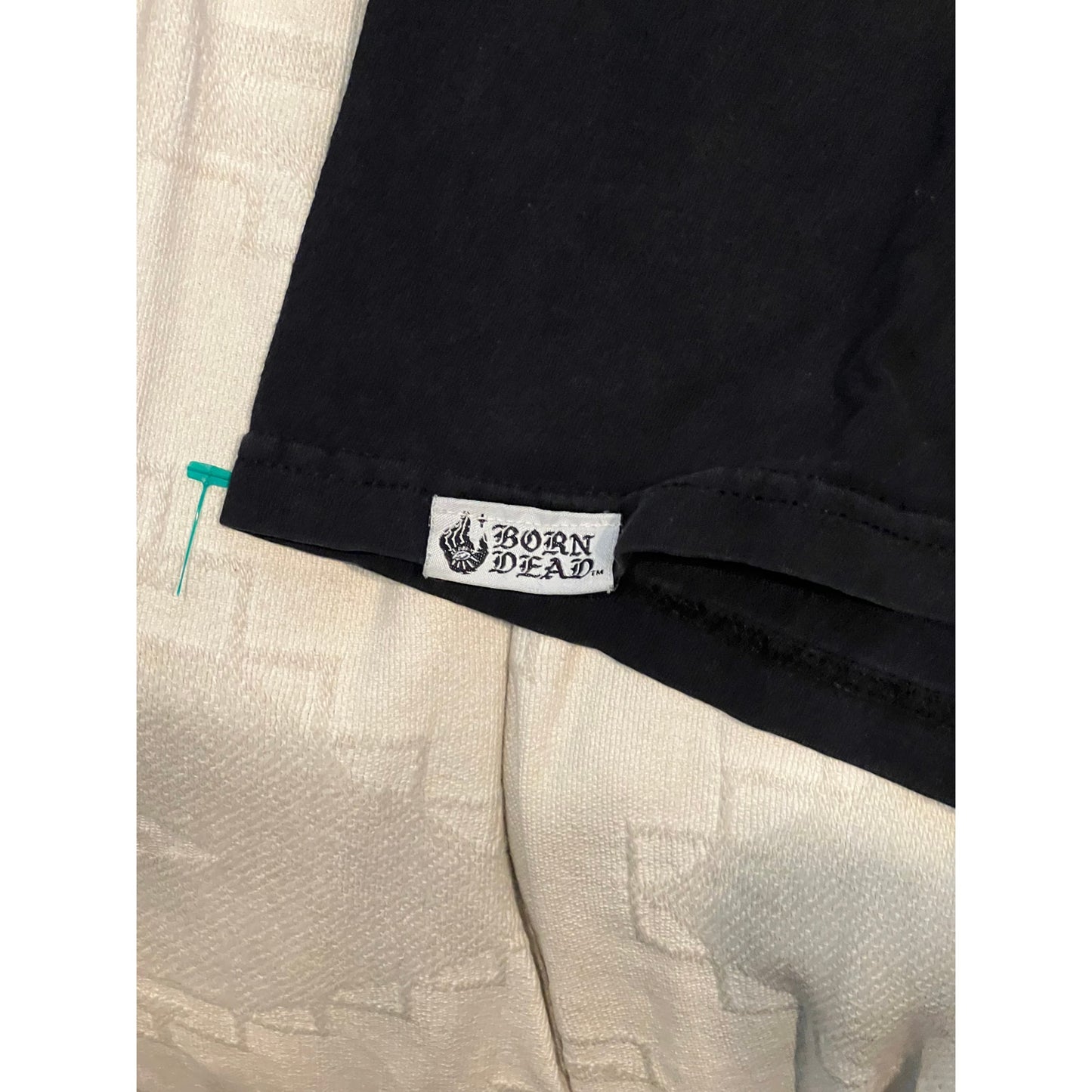 Born Dead Im Not Everyone Else Loose Fit Black TShirt Mens L