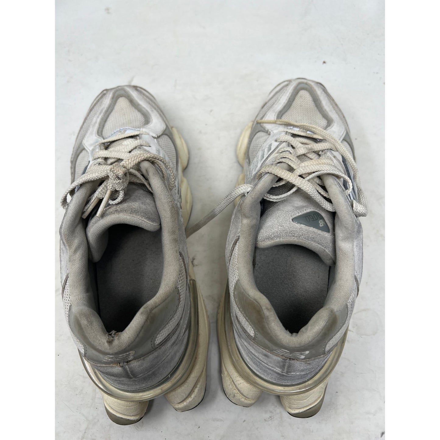 New Balance 9060 Sea Salt Rain Cloud Mens 10 Chunky Sneakers