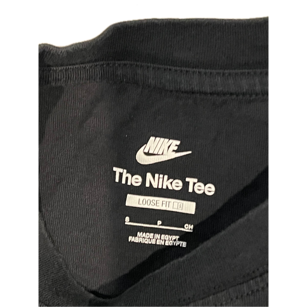 The Nike Tee Sneaker On Pocket T-Shirt Mens Small