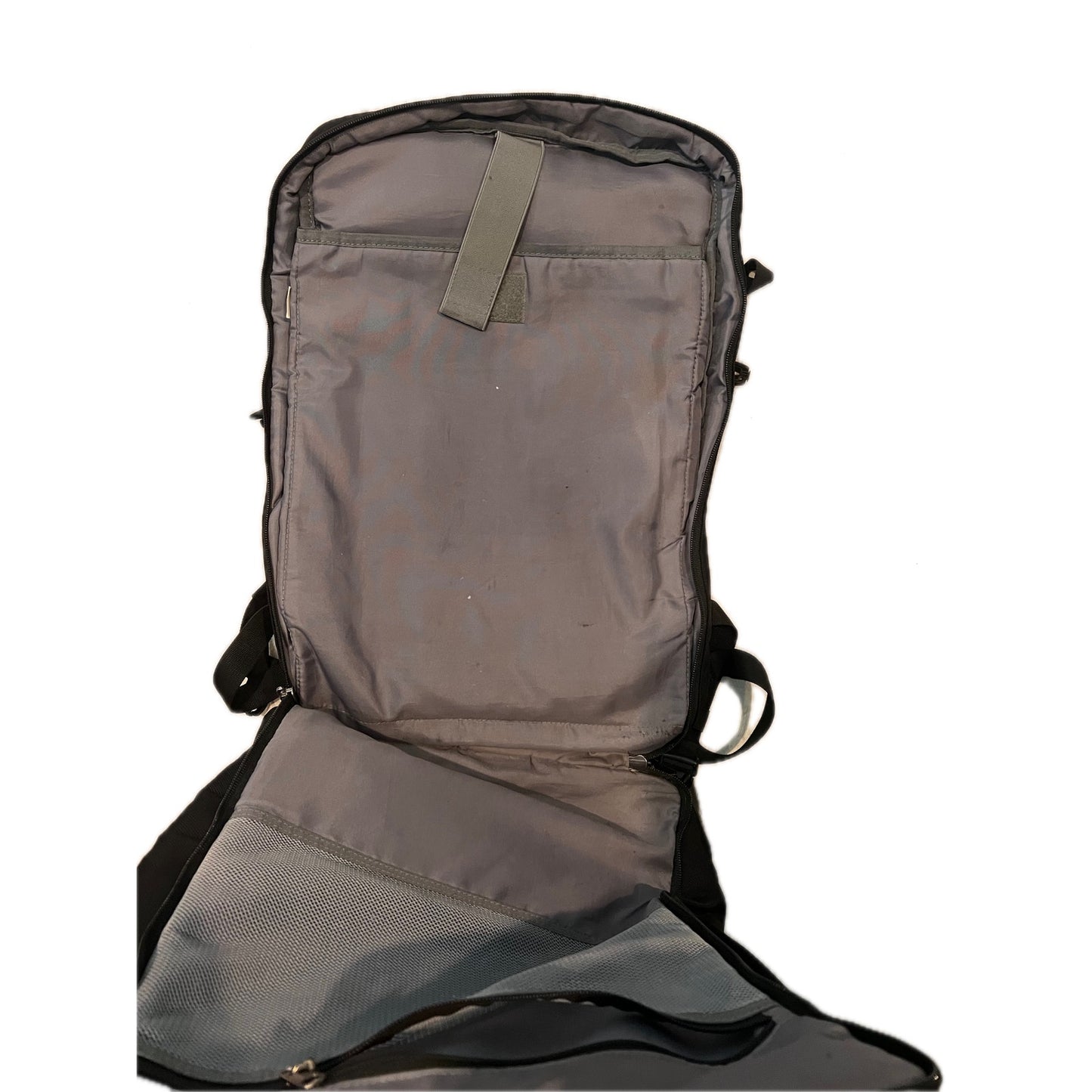 Inatek Clamshell Black Padded Backpack 20" Tall 44L
