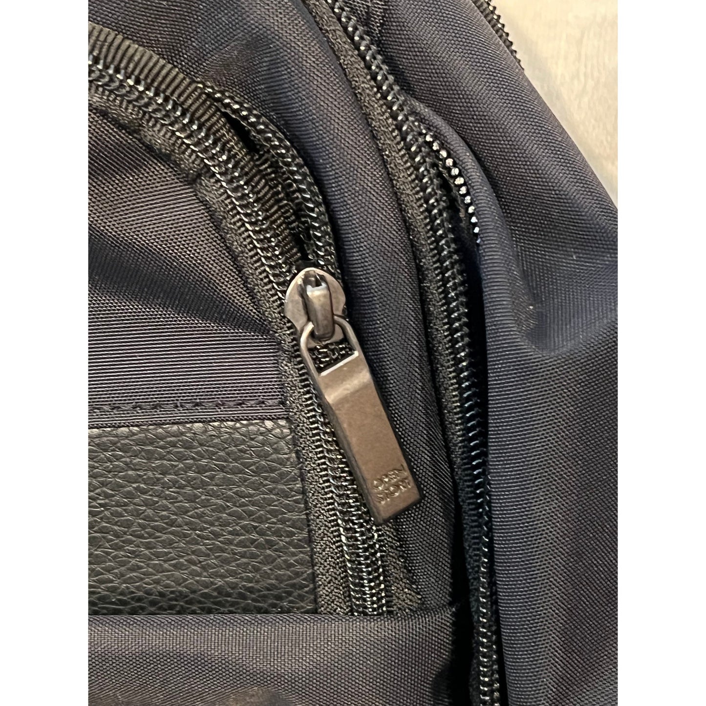 Sac à dos pour excursion d'une journée Open Story Signature noir
