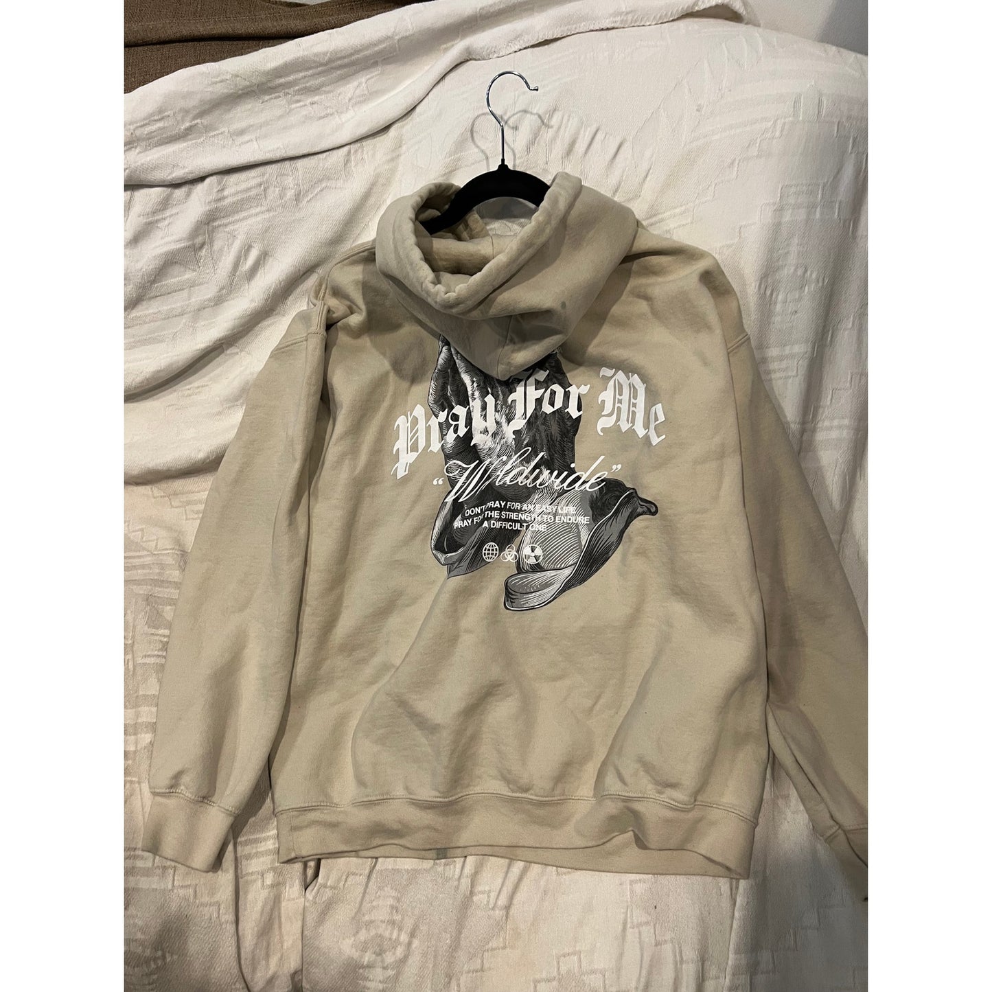 Pray For Me Worldwide Forever Poison Creme Hoodie Mens XL