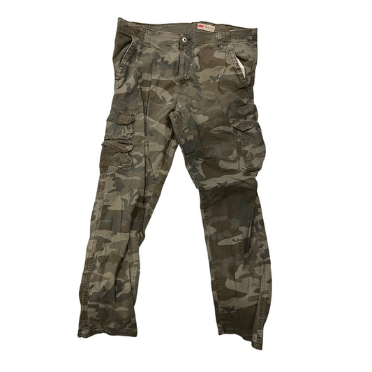 Wrangler Regular Taper Green Camo Cargo Pants 38x32