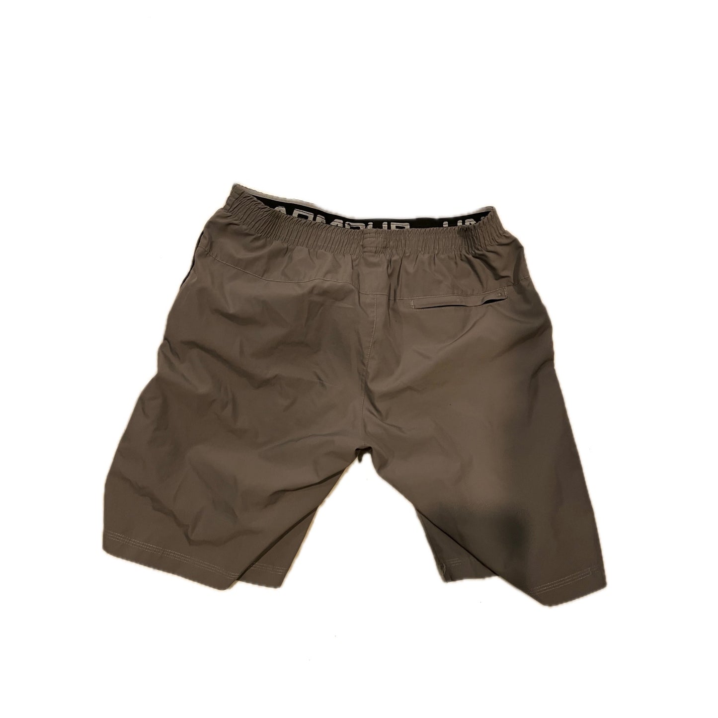 Under Armour Loose Beige Training Shorts Mens Large