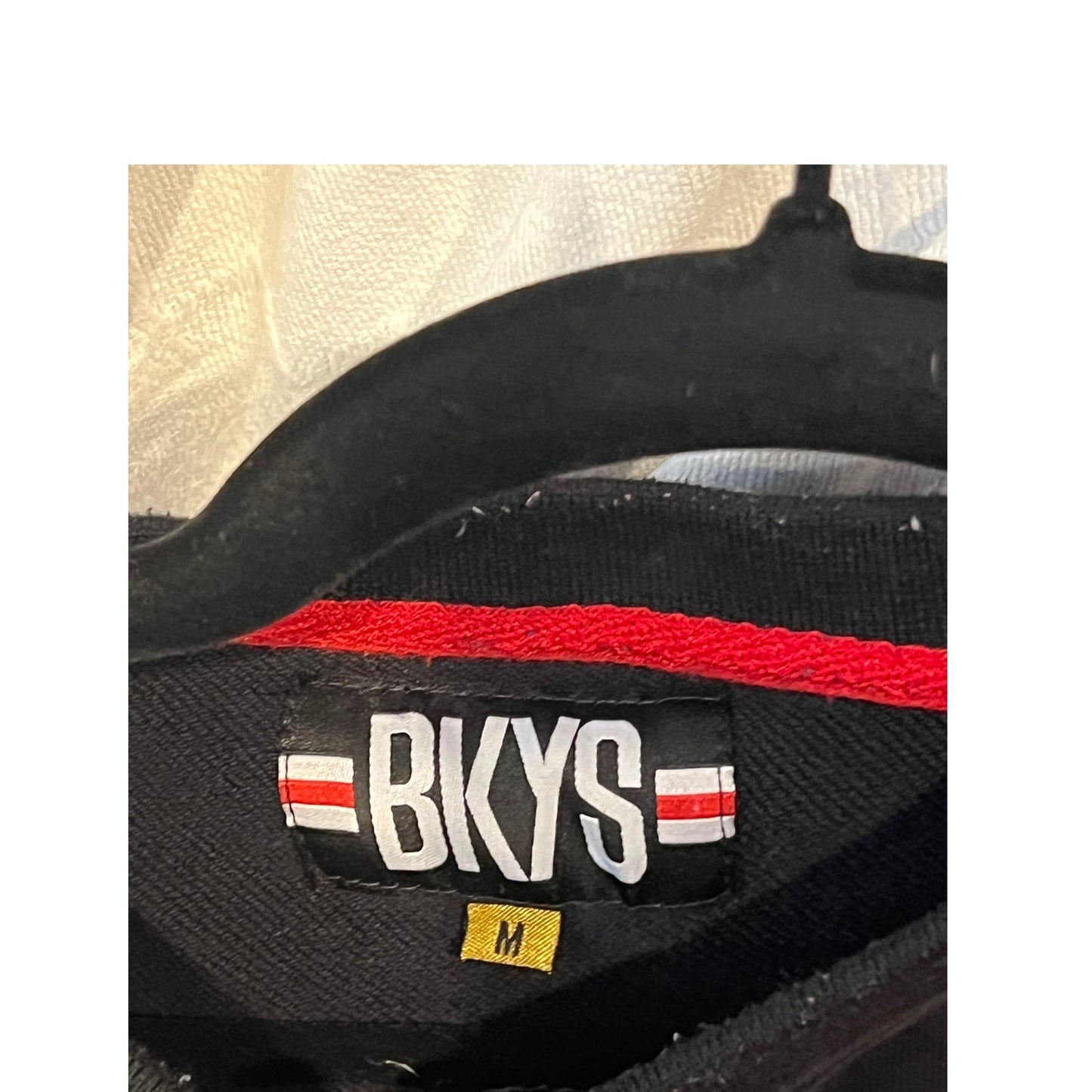 BKYS Lucky Charm Noir Rouge Col Rond Sweatshirt Homme M