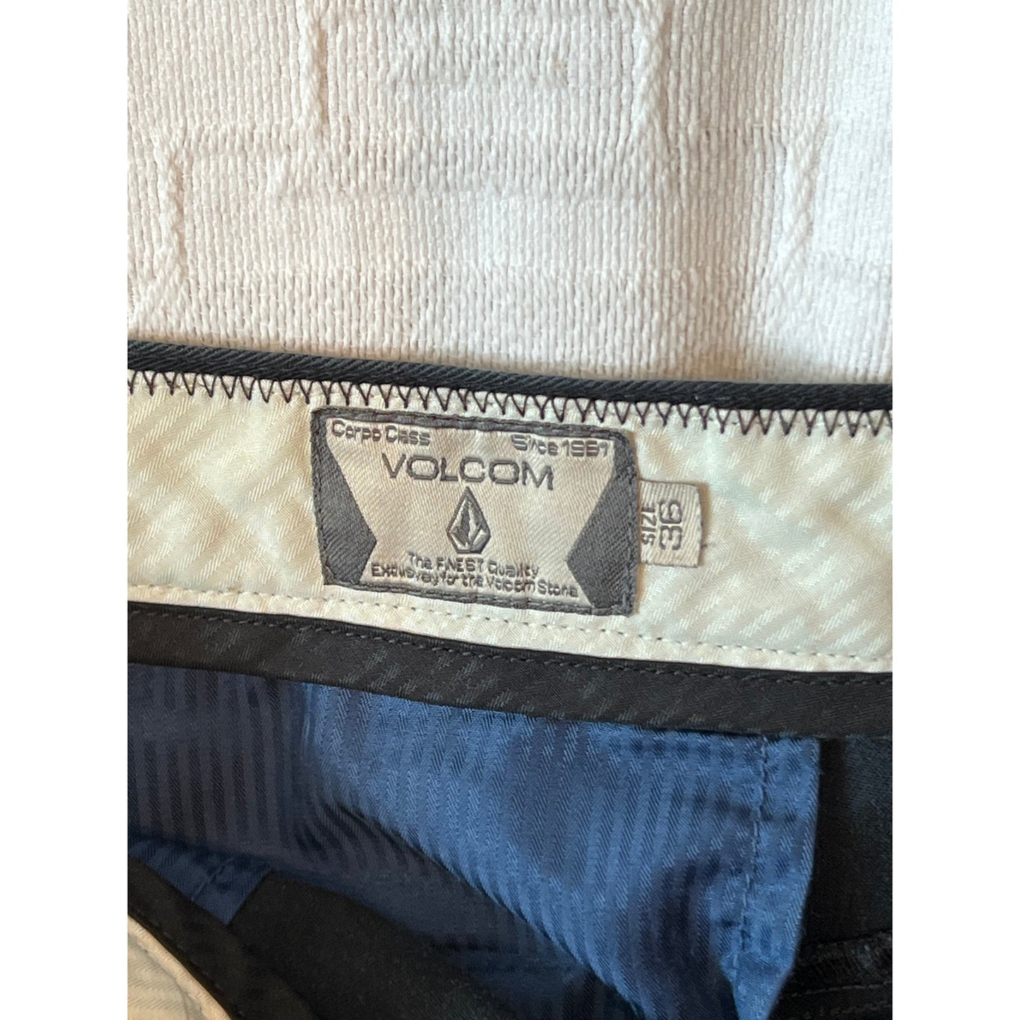 Volcom Blue Flat Front Chino Shorts Mens 36x8