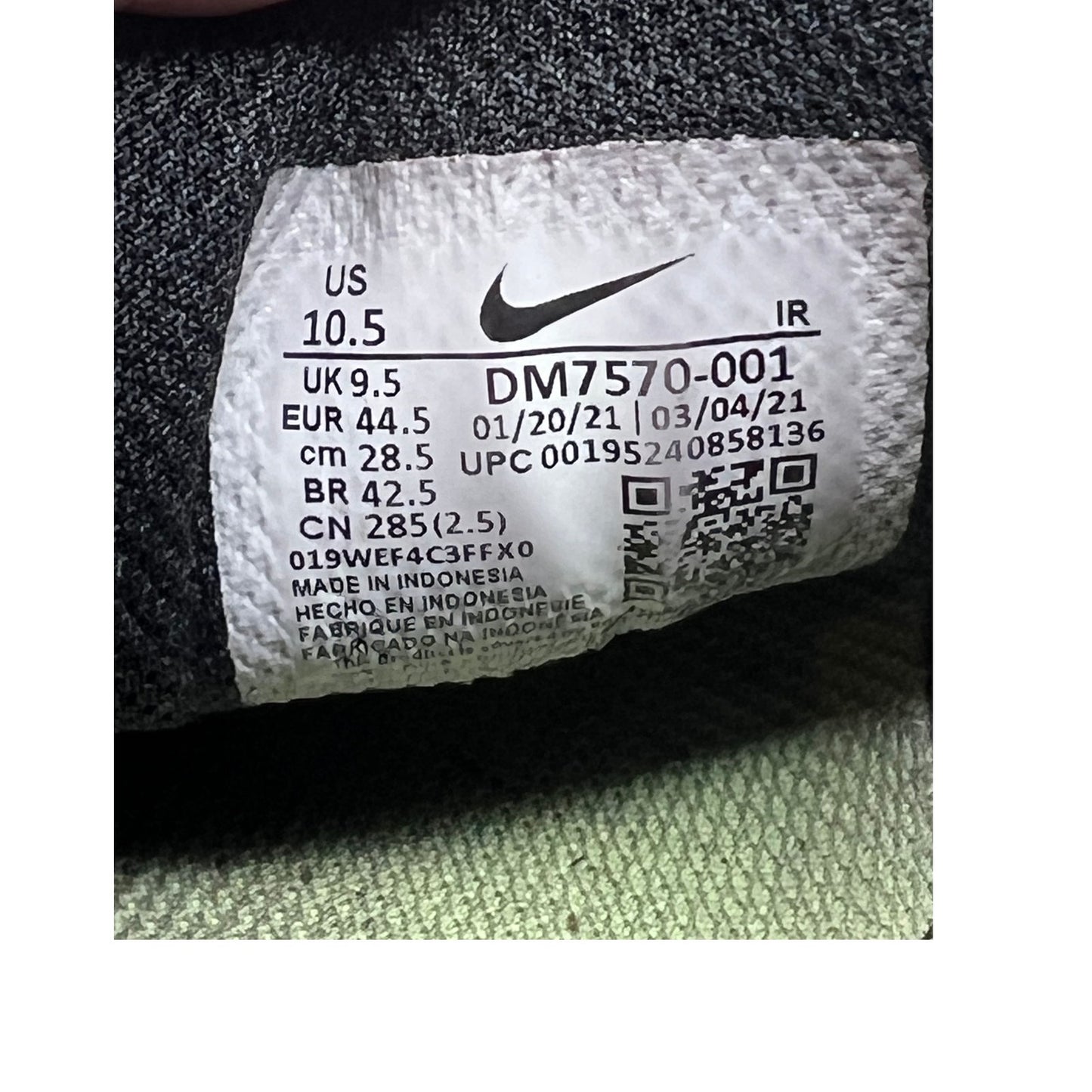 Nike Air Max Plus SE Black Chrome Shoes Mens 10.5 DM7570-001