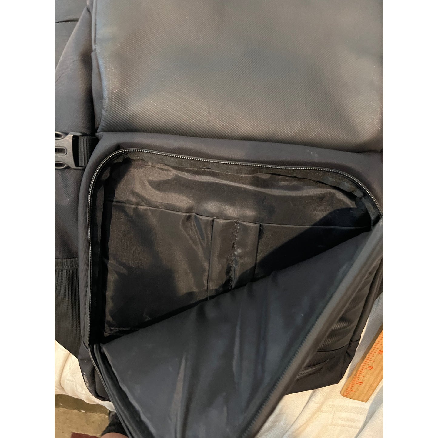 DUCHAMP Expandable Travel Backpack