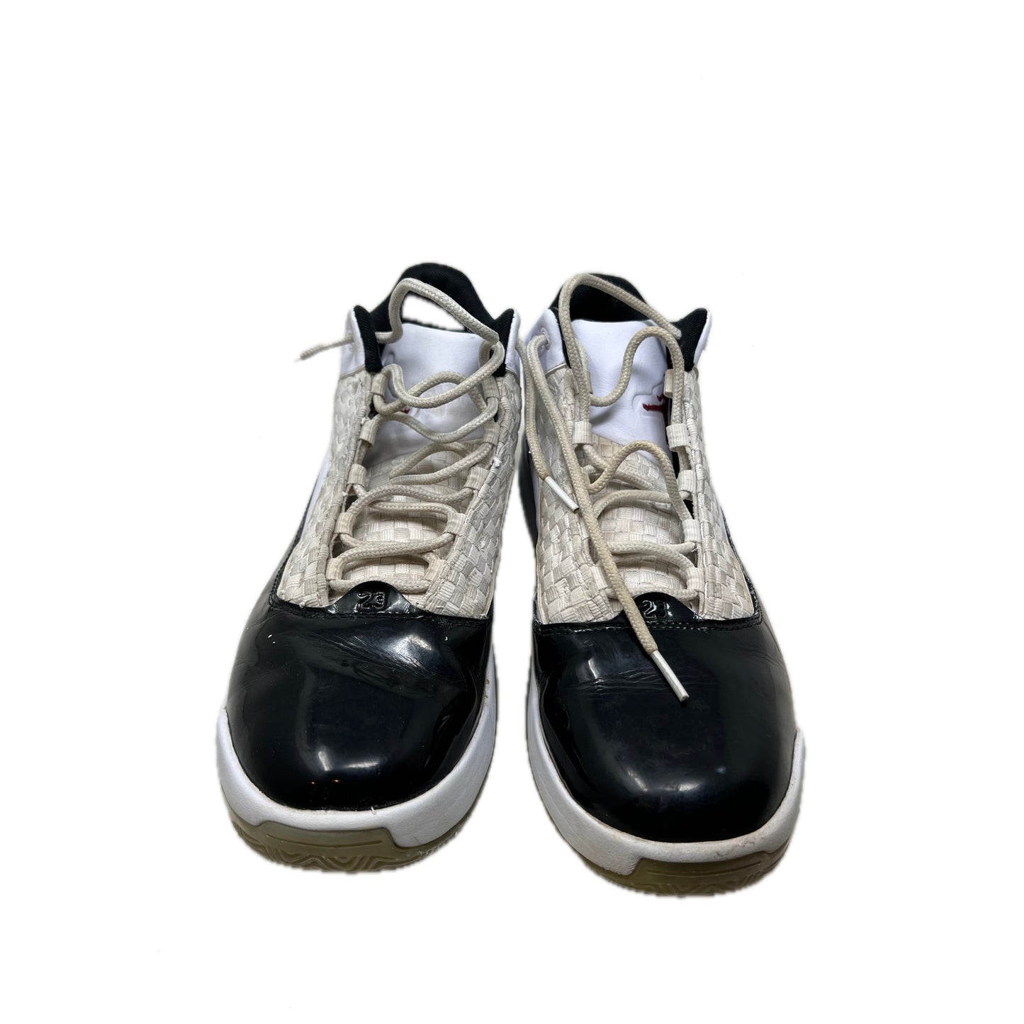 Nike Jordan Max Aura 2 Blanco Negro Rojo Gimnasio Hombre 10.5