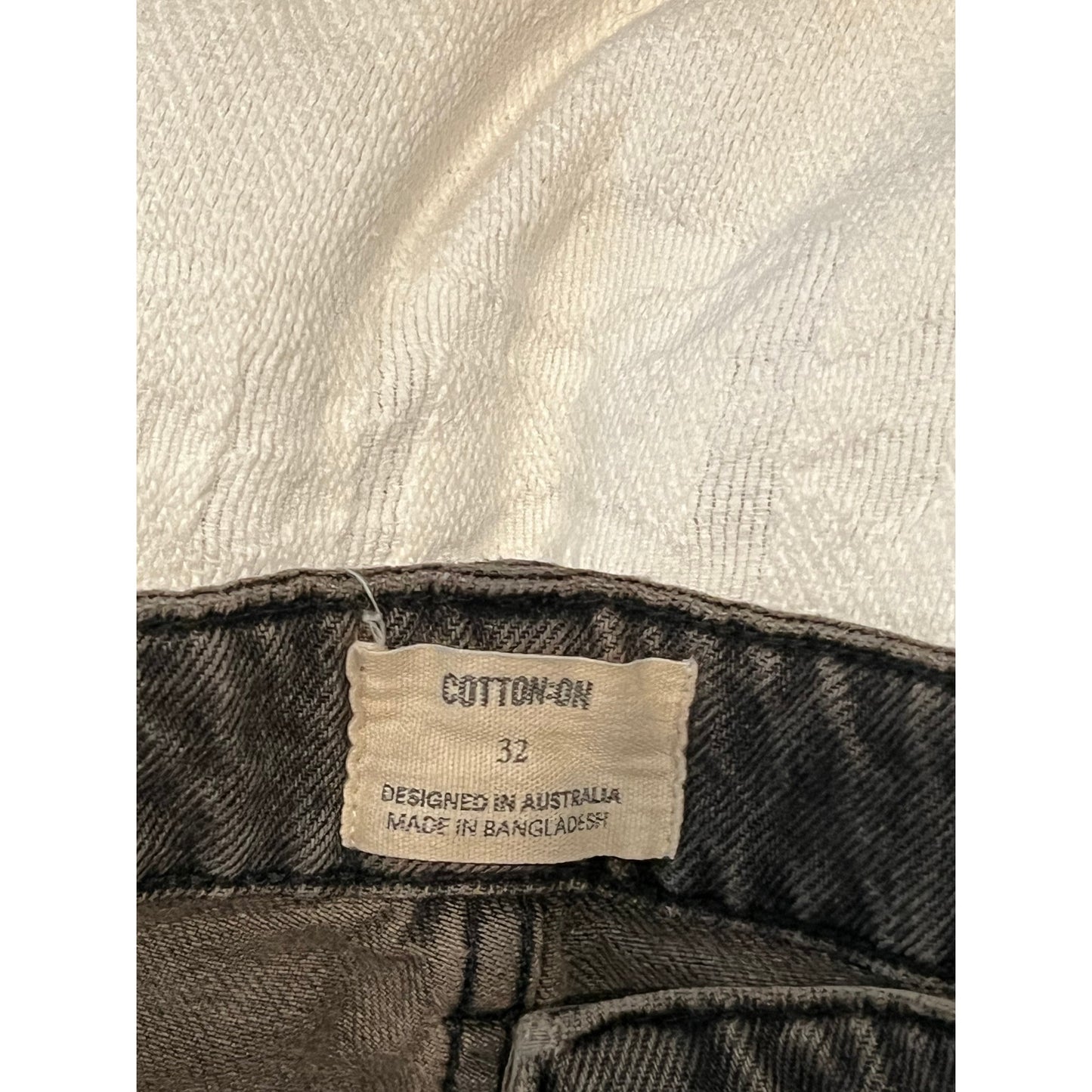 Cotton On Ultra Baggy Black Distressed Cargo Jeans 32x28