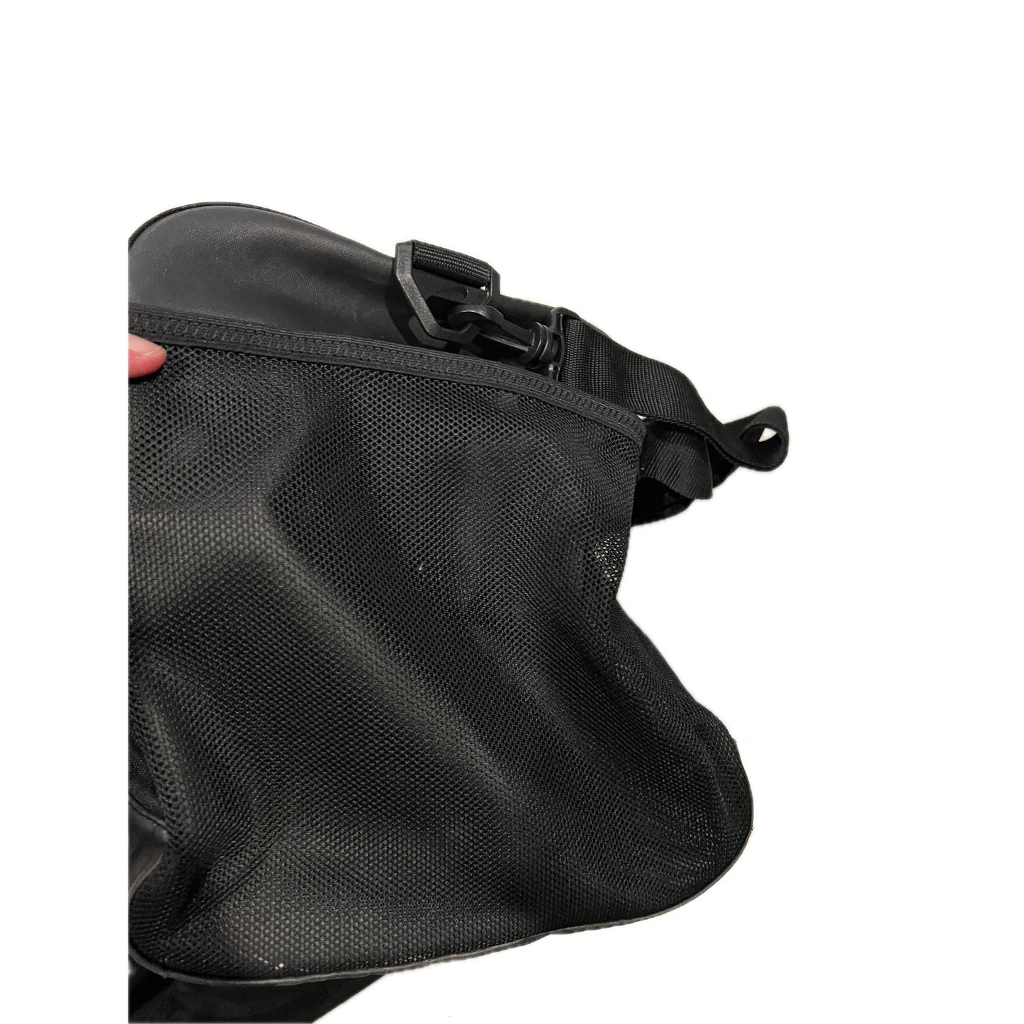 Nike Brasilia 9.5 Black Medium 60L Duffel Gym Bag