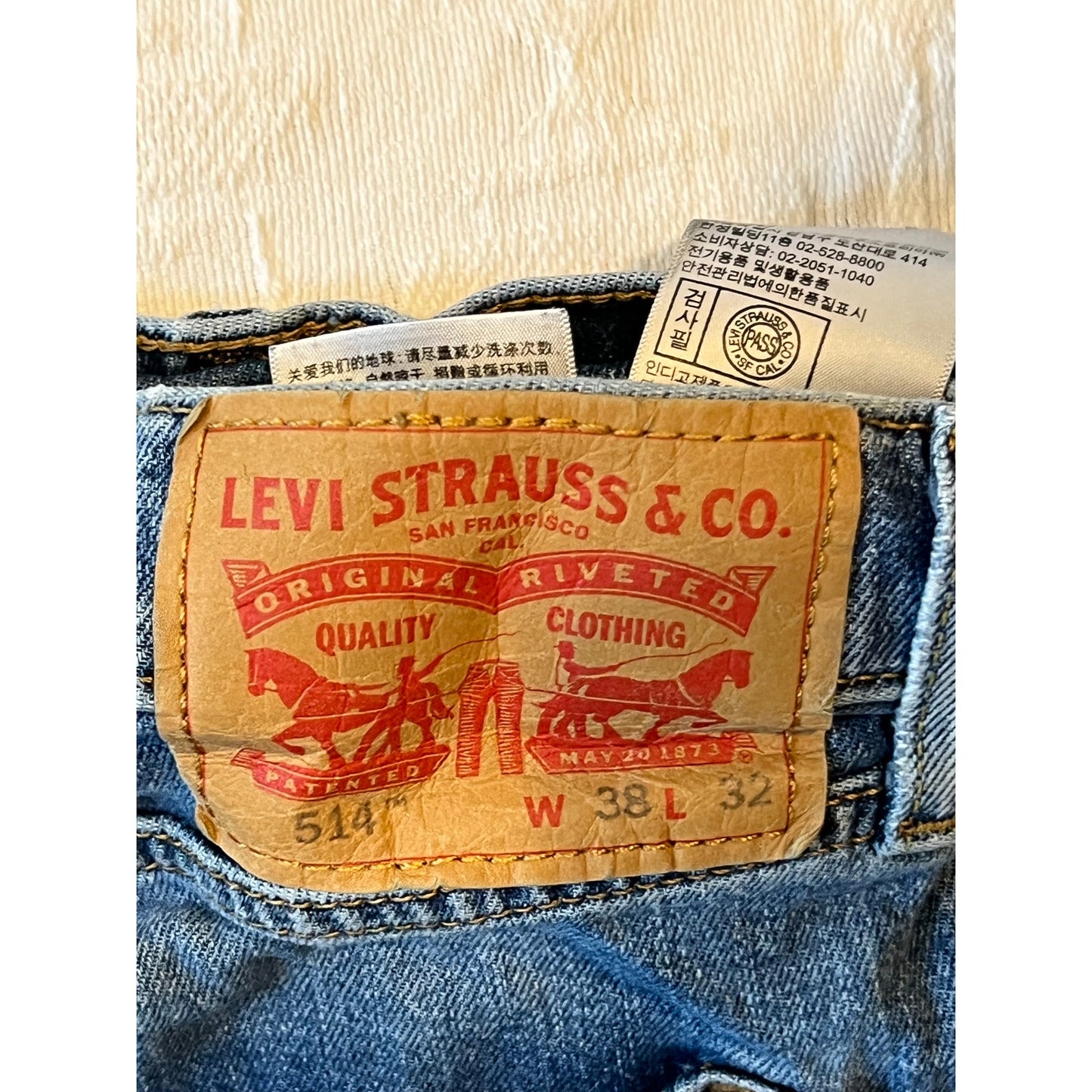 Levi's 514 Reg Fit Straight Leg Jeans Mens 38x32