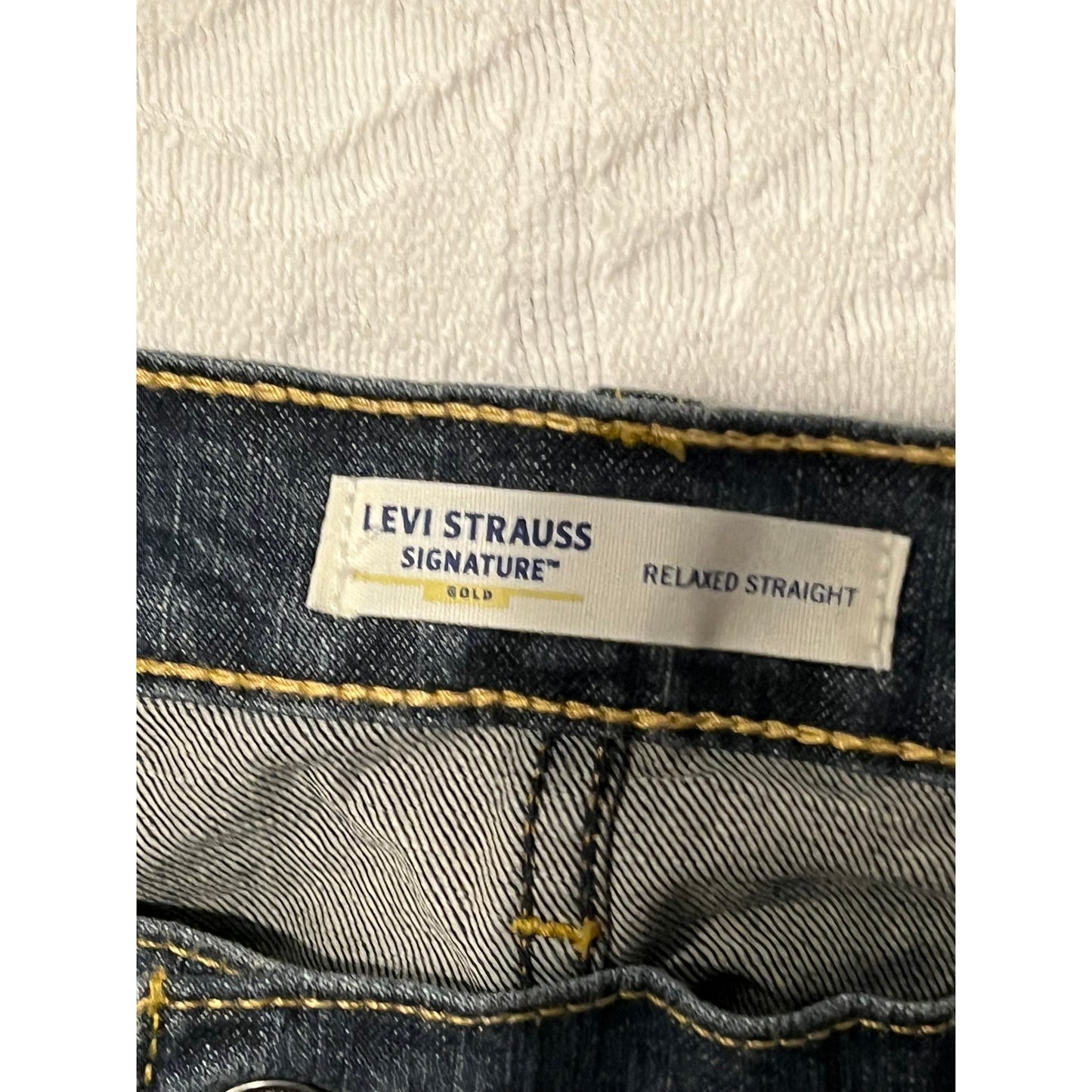 Levi's Signature Gold Jeans de corte relajado y pernera recta 40x30
