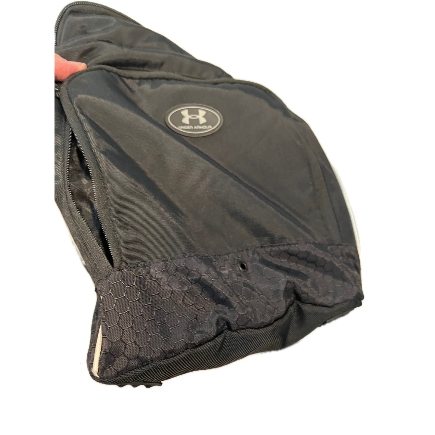 Under Armour Undeniable 5.0 Medium Duffle Bag Black Gold