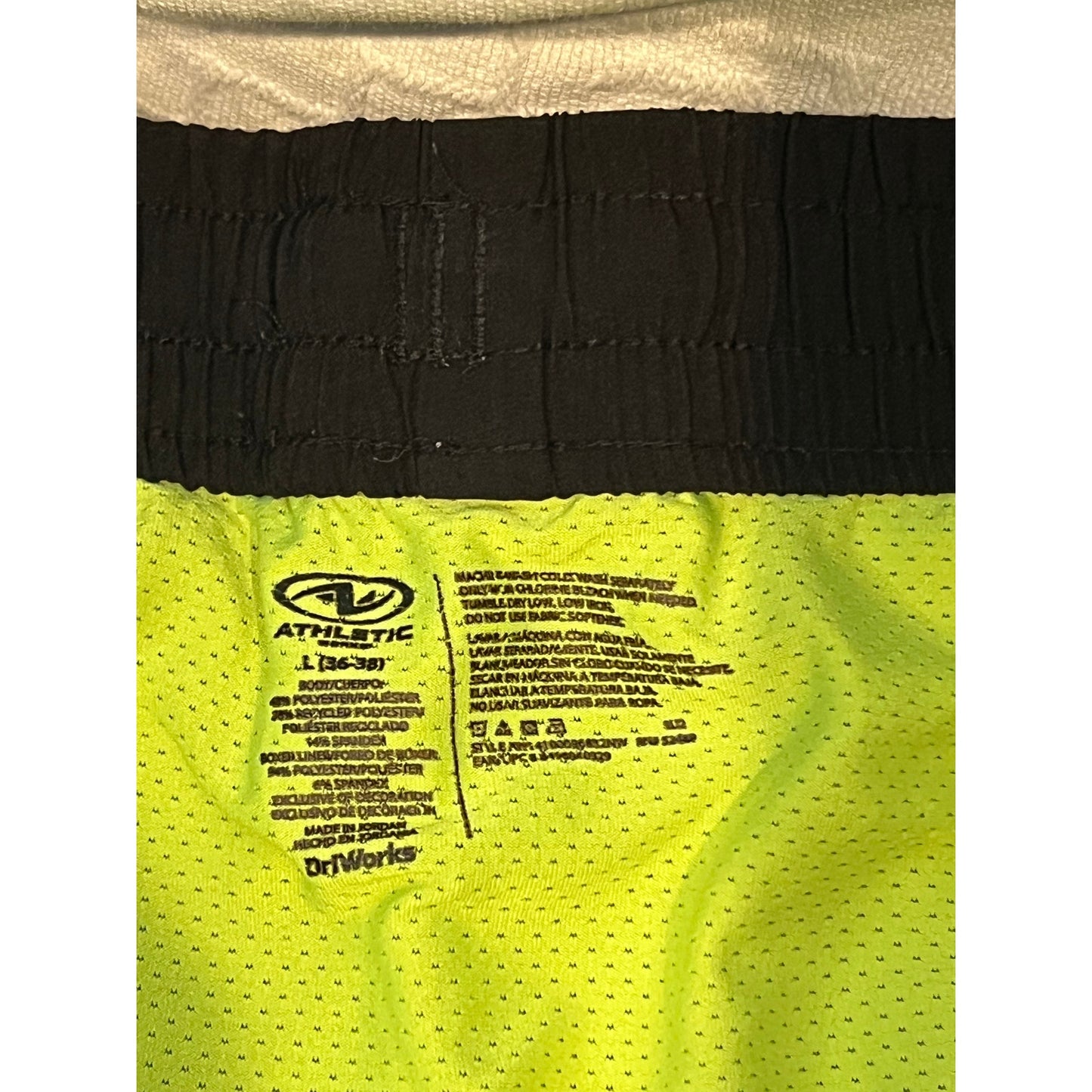 Short d'entraînement doublé noir Athletic Works taille L (36-38)