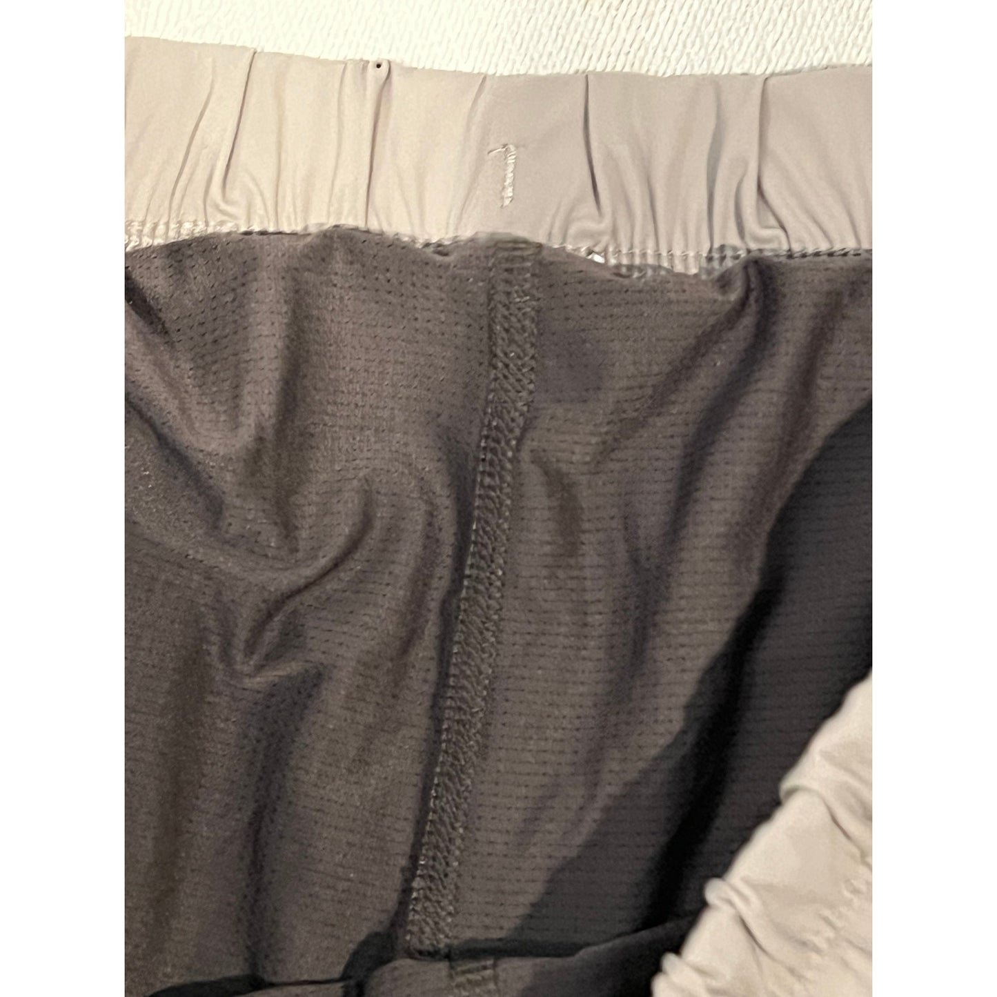 Fabletics The One Short 5in Lined Mens Medium