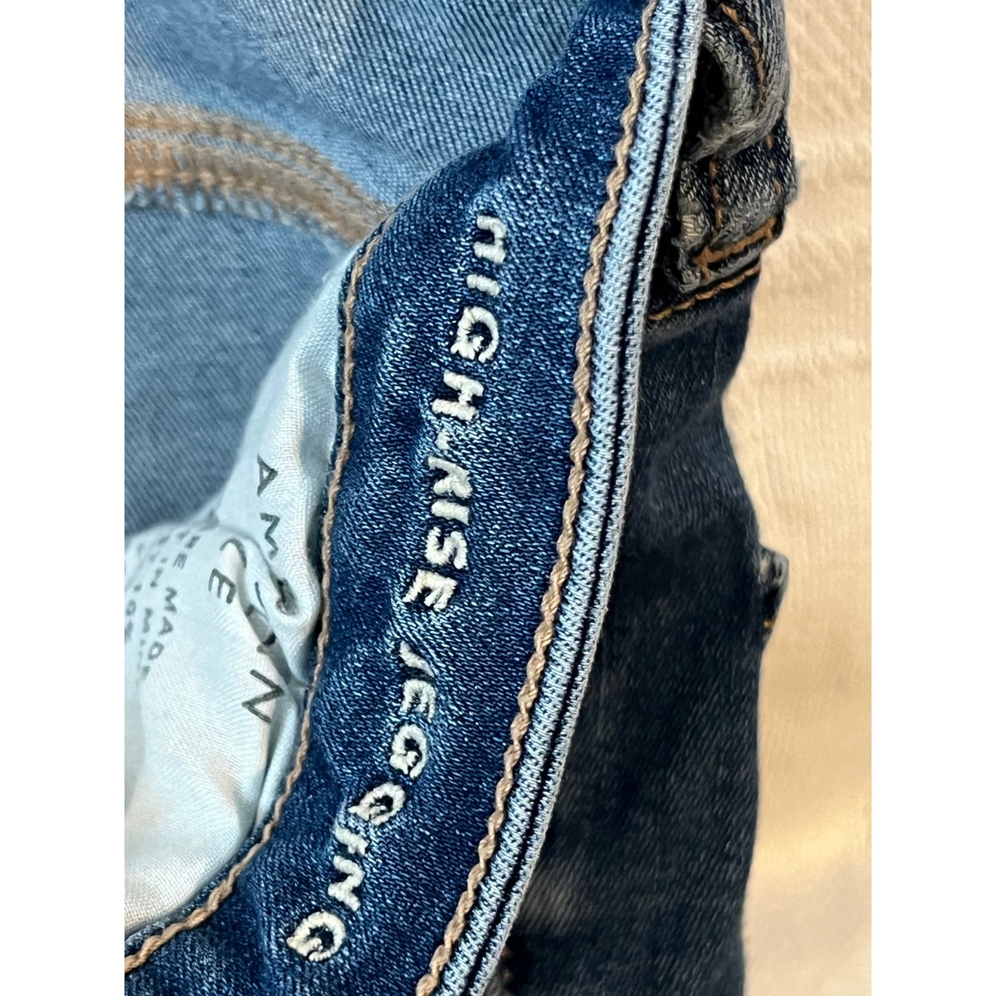 American Eagle Super High Rise Jegging Jeans Woman Sz 6