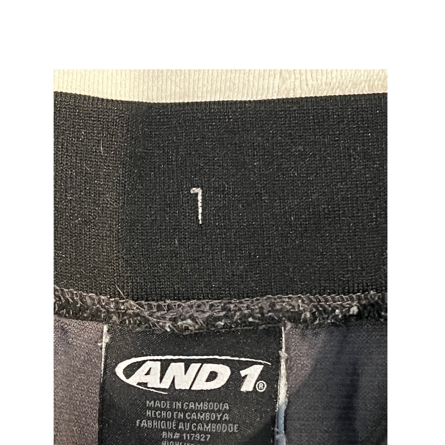 AND1 Gray Black  8" Inseam Training Shorts Mens Small