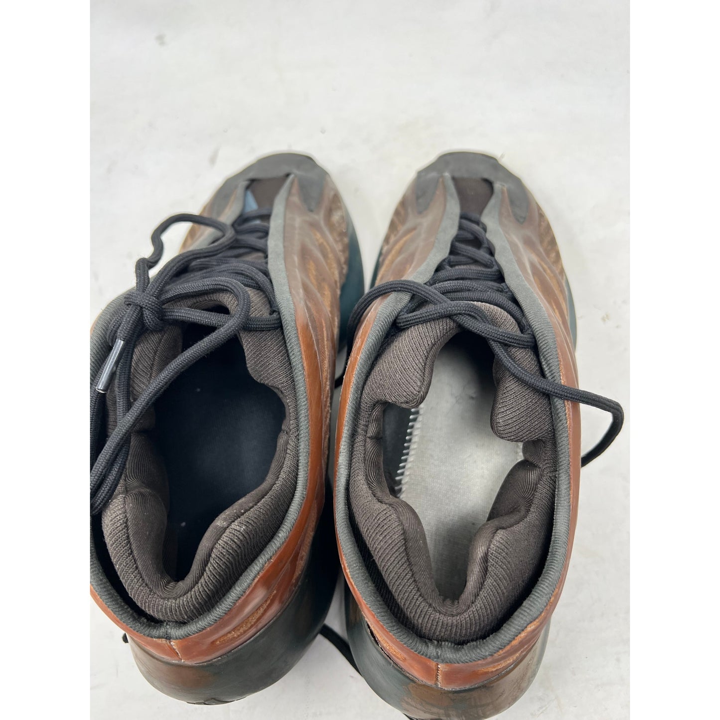 Baskets Adidas Yeezy 700 V3 Copper Fade Homme Taille 11