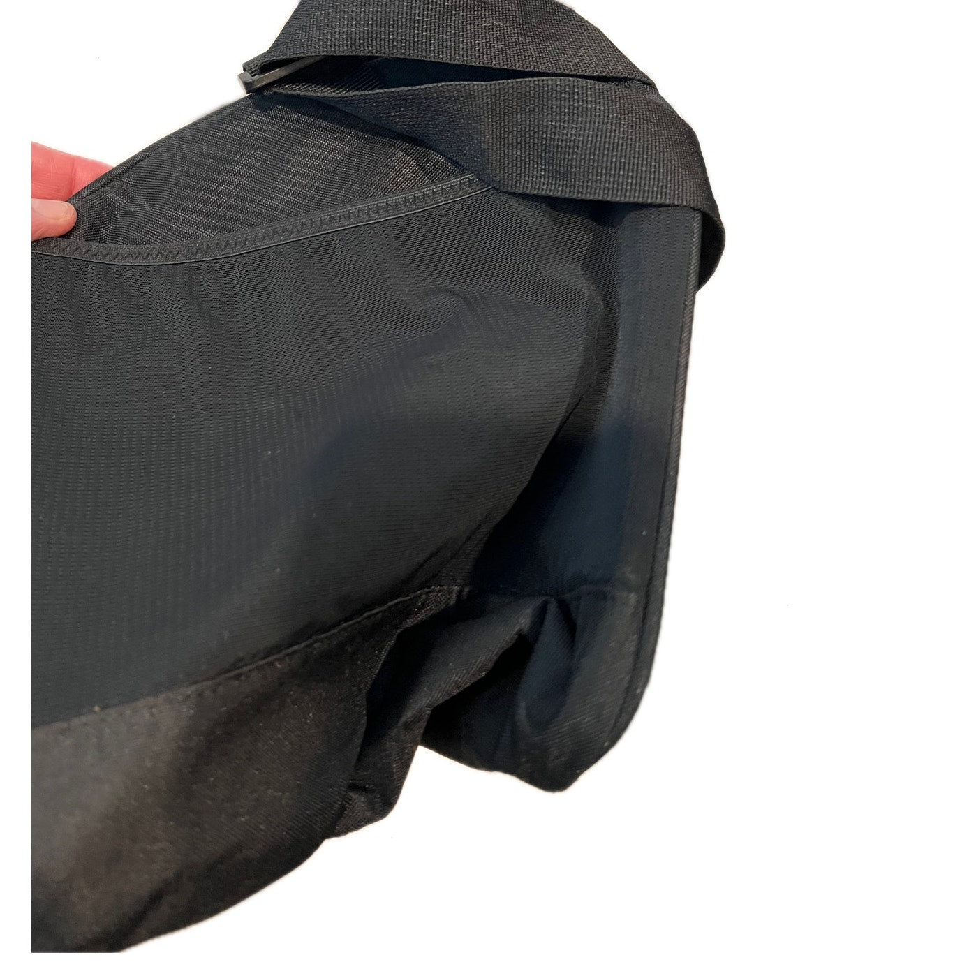Champion 20"x12"x10" Black Logo Gym Bag`