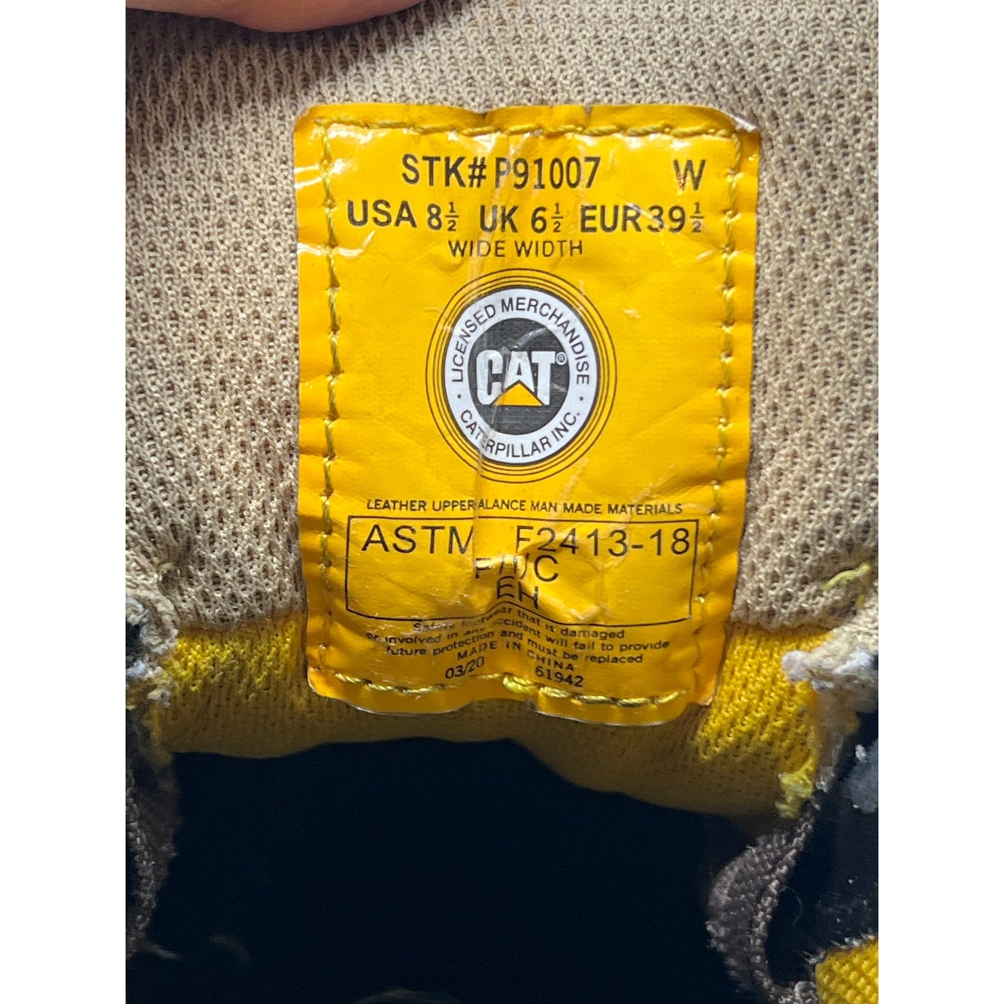 Caterpillar P91007 women's work boots with a wide width in size US 8.5.