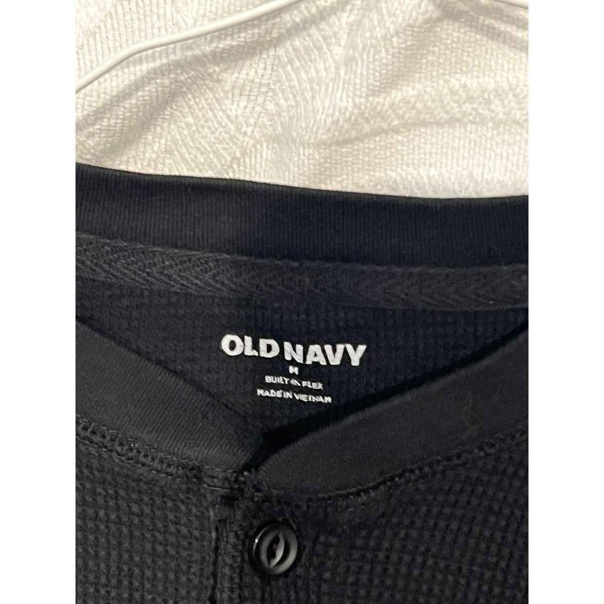 Old Navy Built in Flex Thermal Henley Charcoal Gray Mens Med