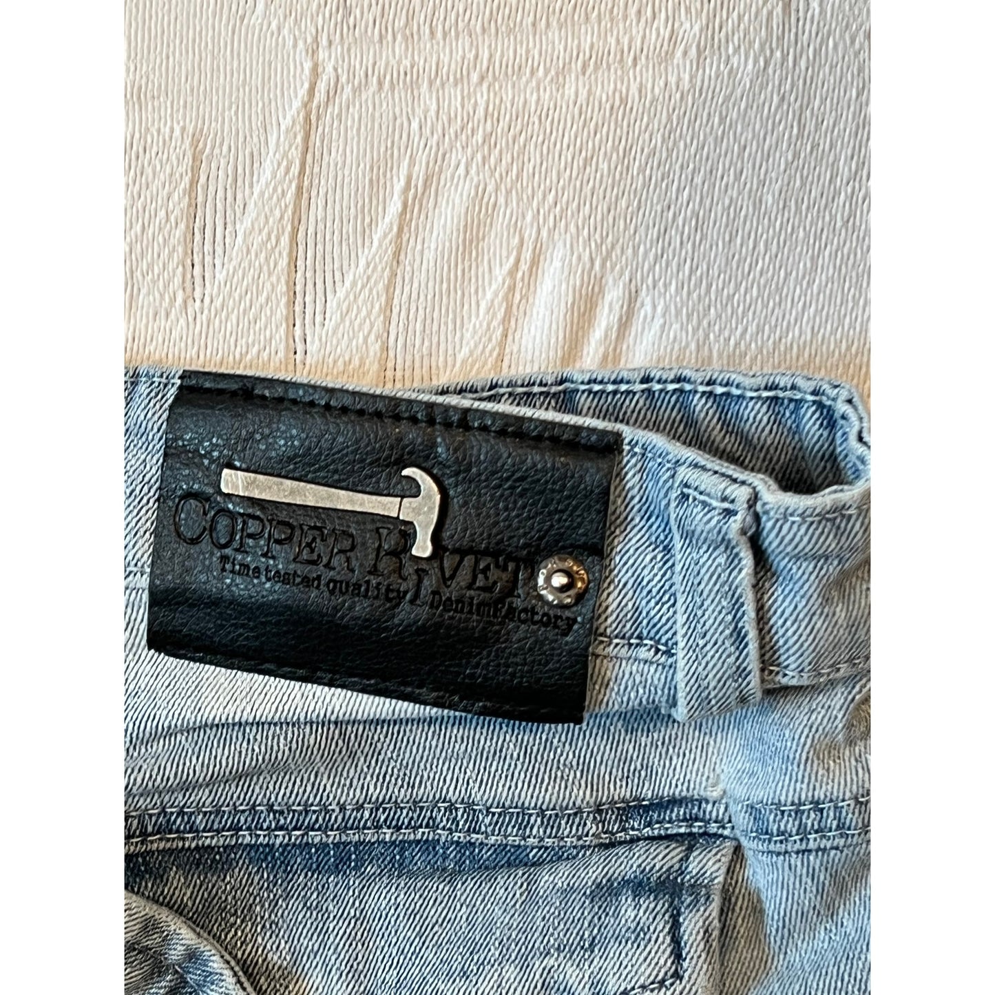 Copper Rivet Cargo Pocket Distressed Jeans Mens 32x30