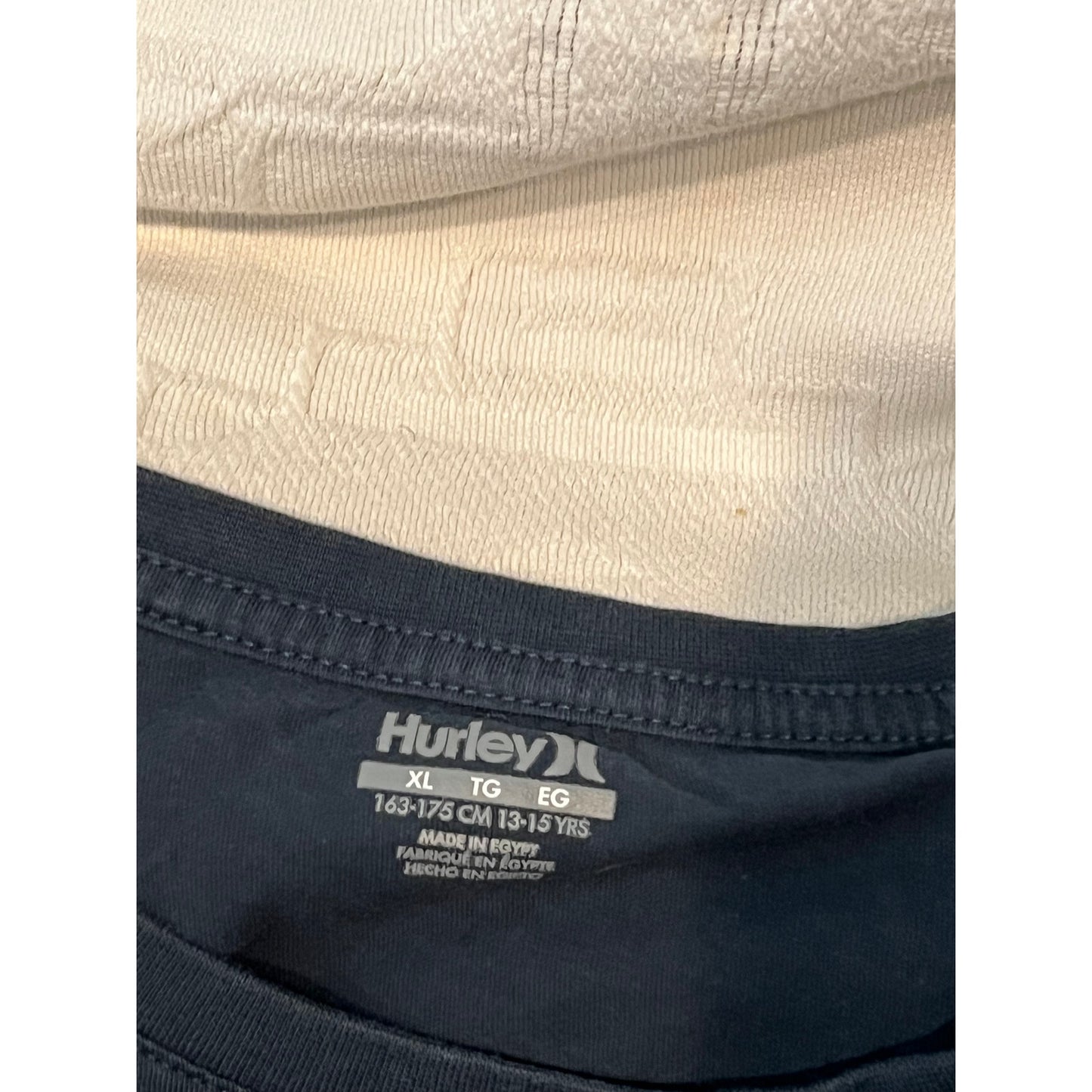 Hurley Shark Short Sleeve T-Shirt Youth XL (13-15)