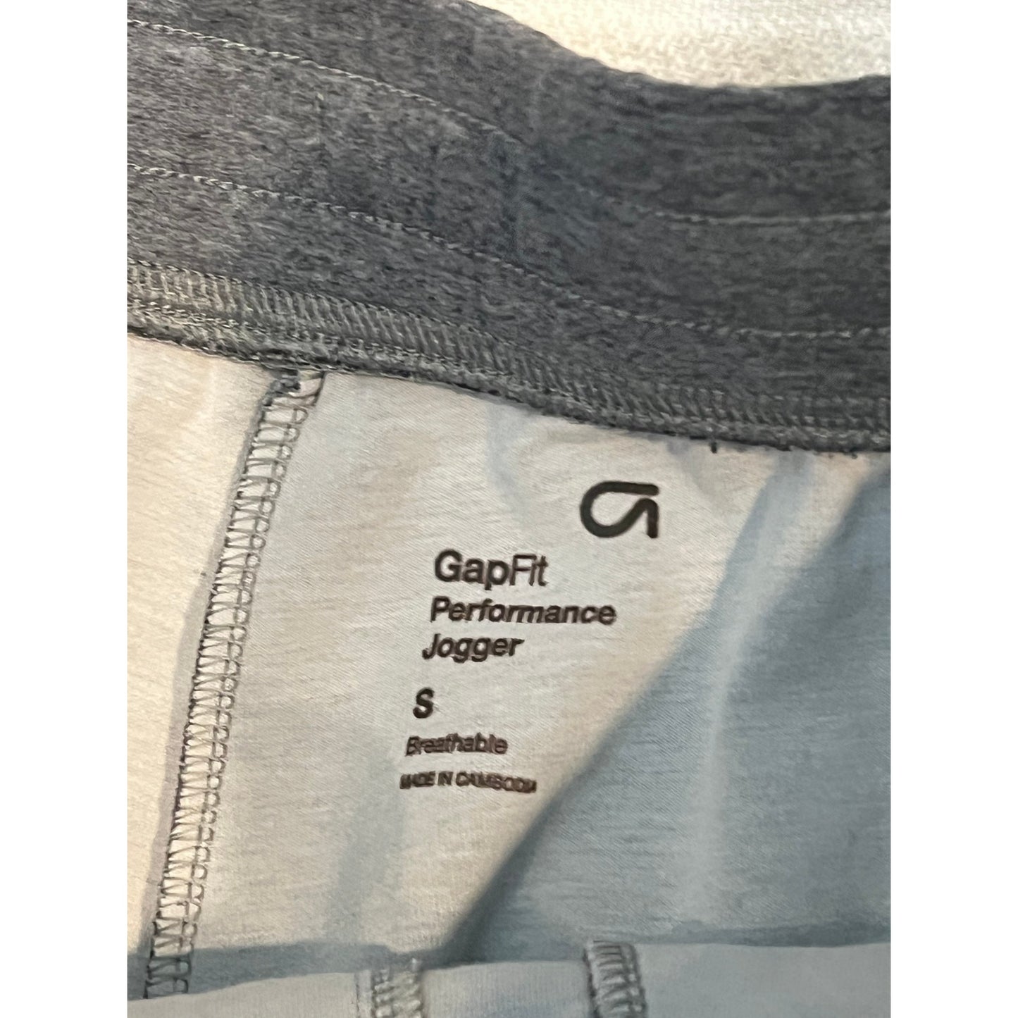 GapFit Performance Gray Full Zip Sweat Suit Flare (Small)